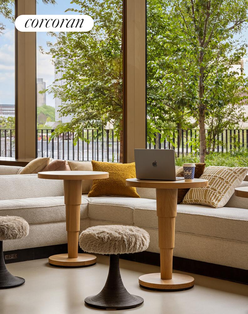 #19 photo, Brooklyn, ब्रुकलीन Williamsburg , NY 11249