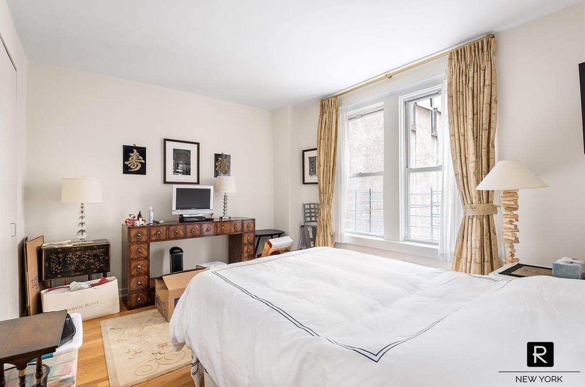 #8 photo, 40 W 55th Street, Midtown West , NY 10019