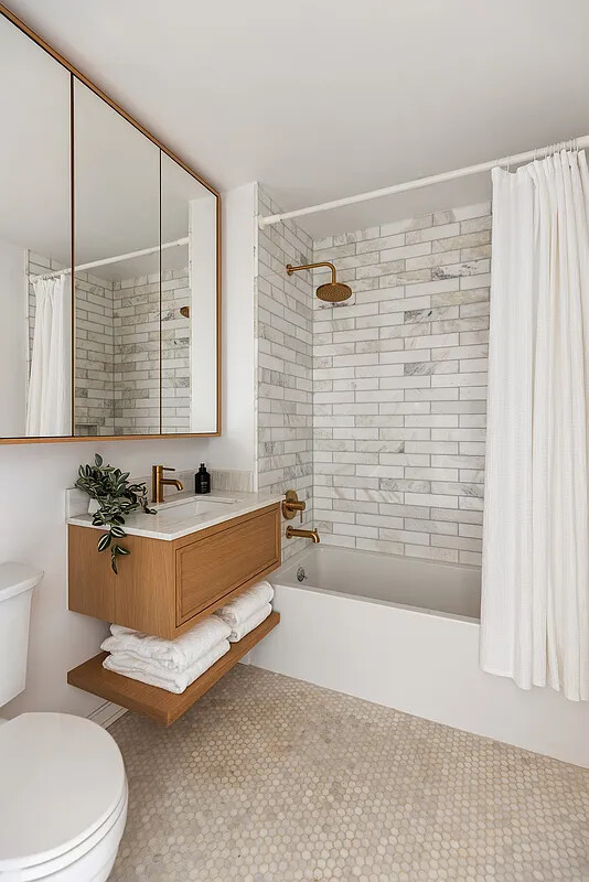 #12 photo, 215 CALYER Street, Greenpoint , NY 11222