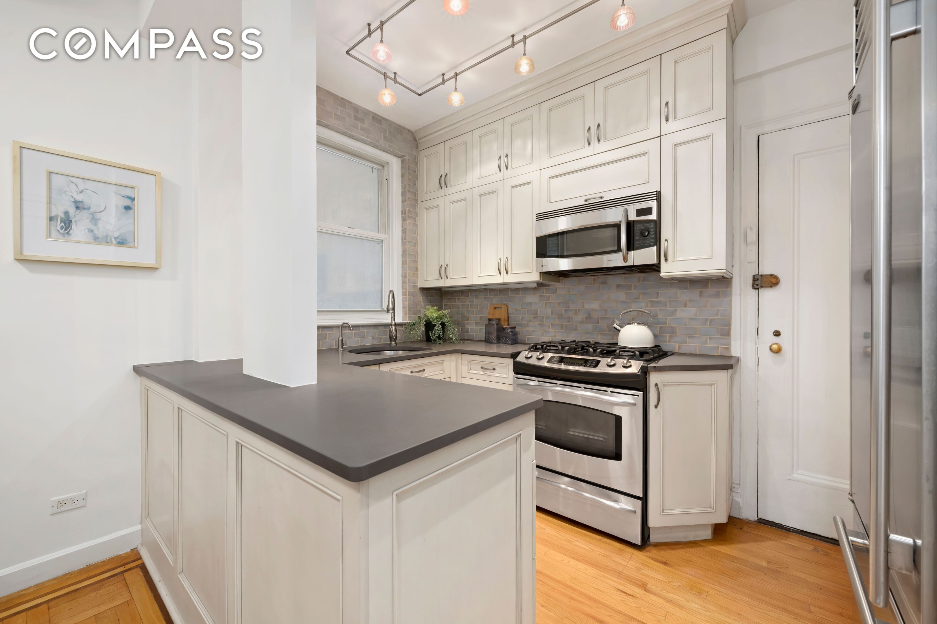 #6 photo, 334 W 87th Street, Upper West Side , NY 10024