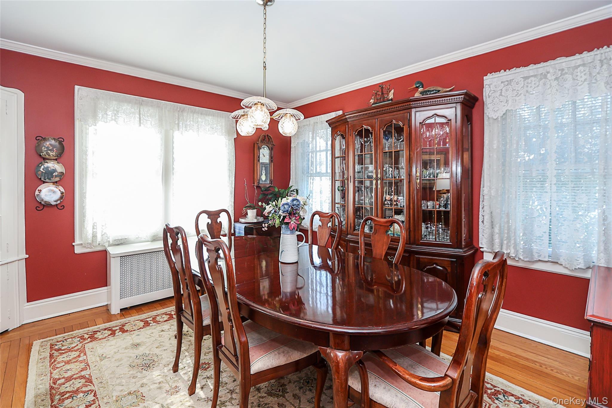 #11 photo, 71 Beechwood Avenue, Manhasset , NY 11030