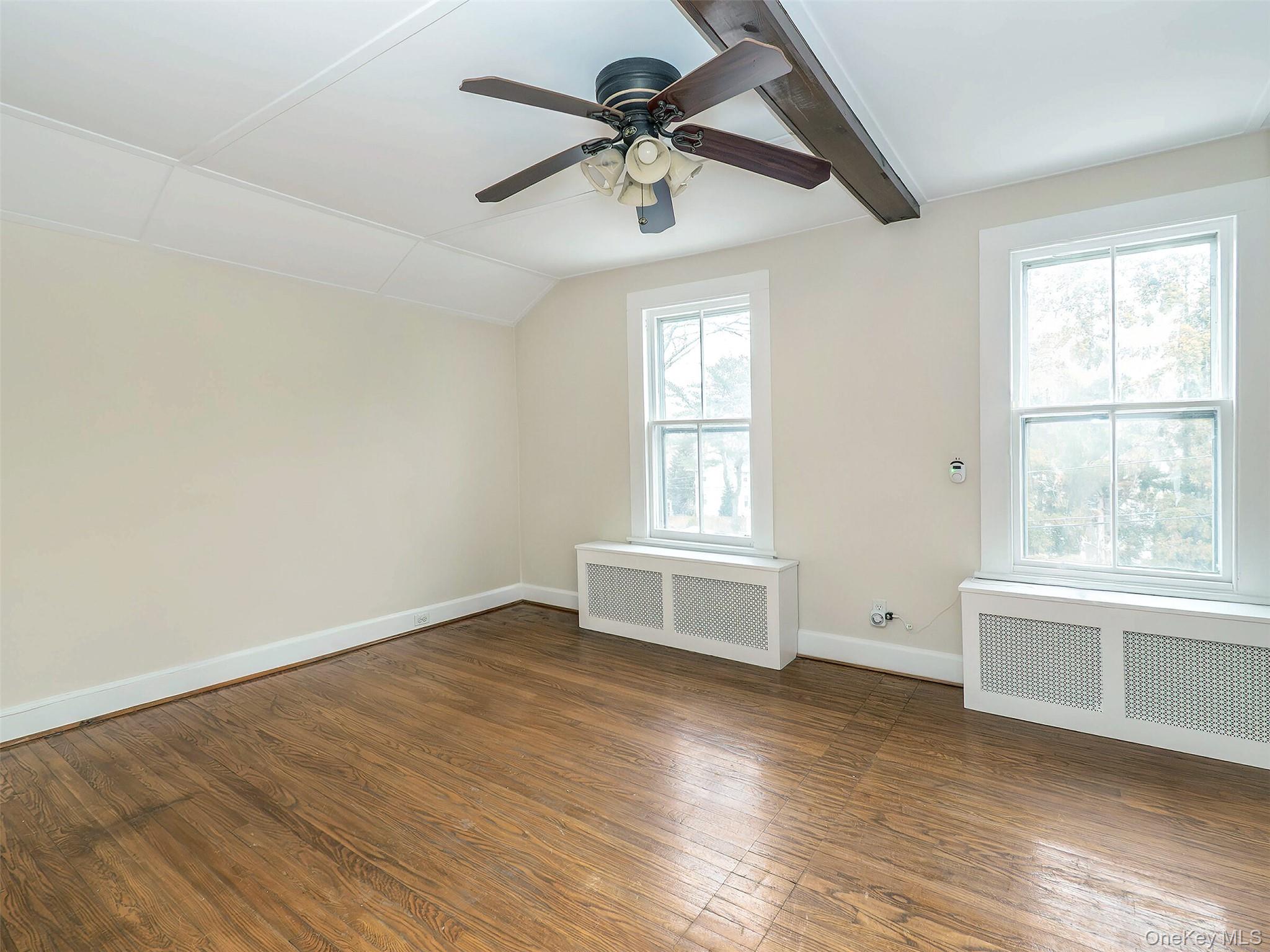 #9 photo, 339 Glen Avenue, Sea Cliff , NY 11579