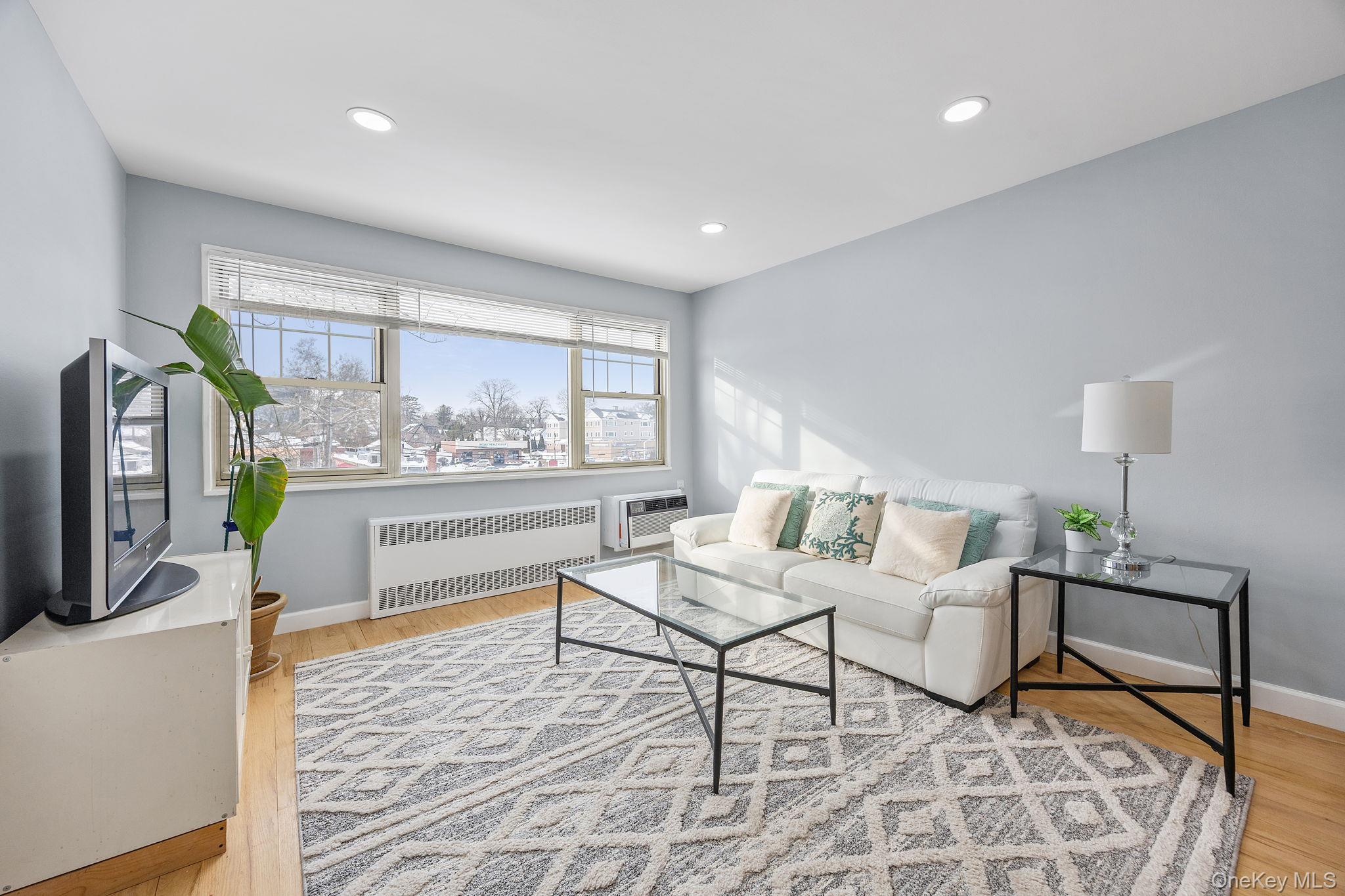 #4 photo, 324 Post Avenue, Westbury , NY 11590