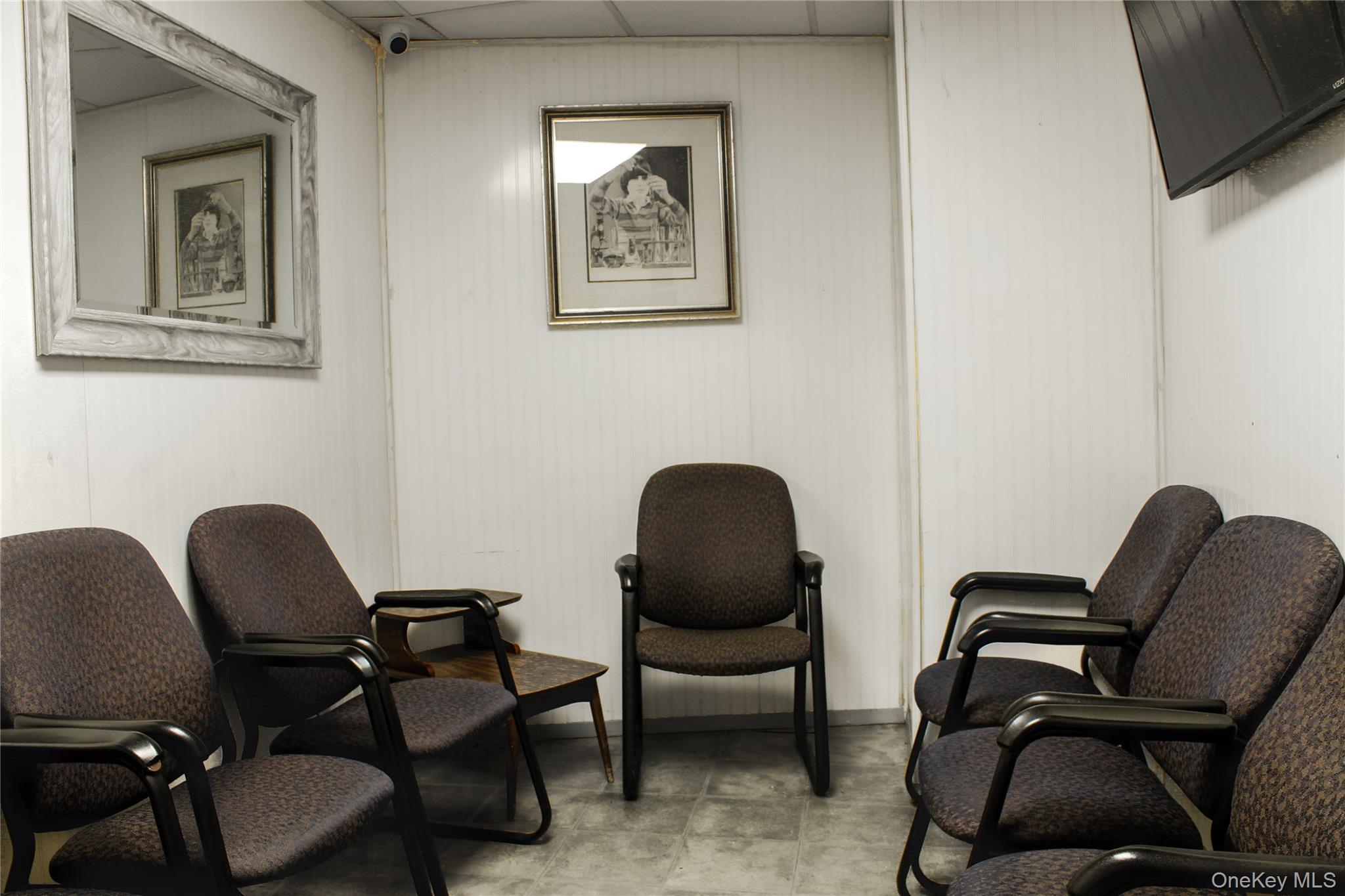 #3 photo, 551 Crescent Street, Brooklyn , NY 11208