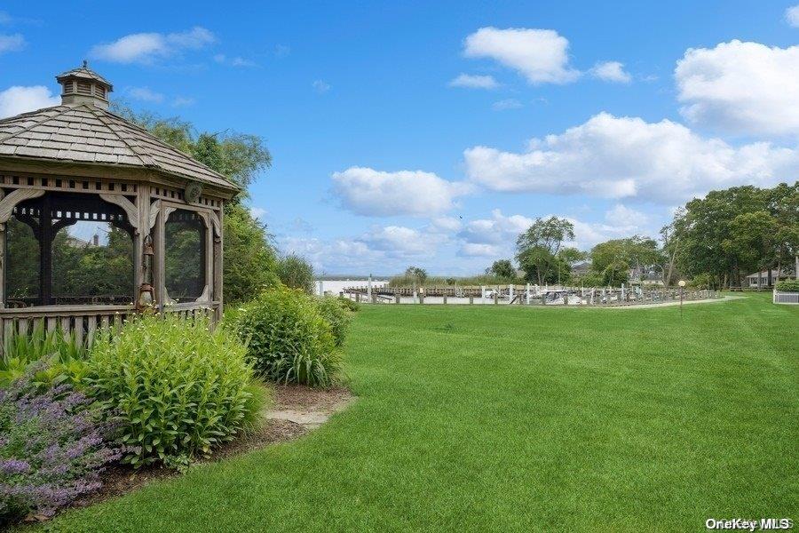 #7 photo, 5 Leafy Way, Aquebogue , NY 11931