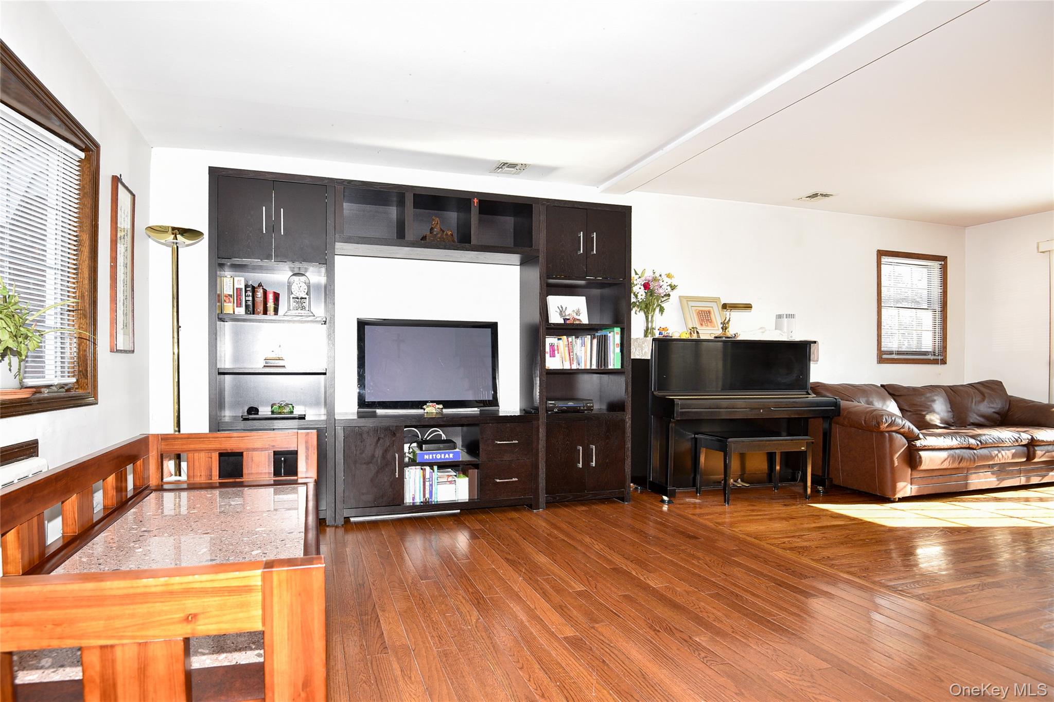 #4 photo, 25 Westbury Avenue, Plainview , NY 11803