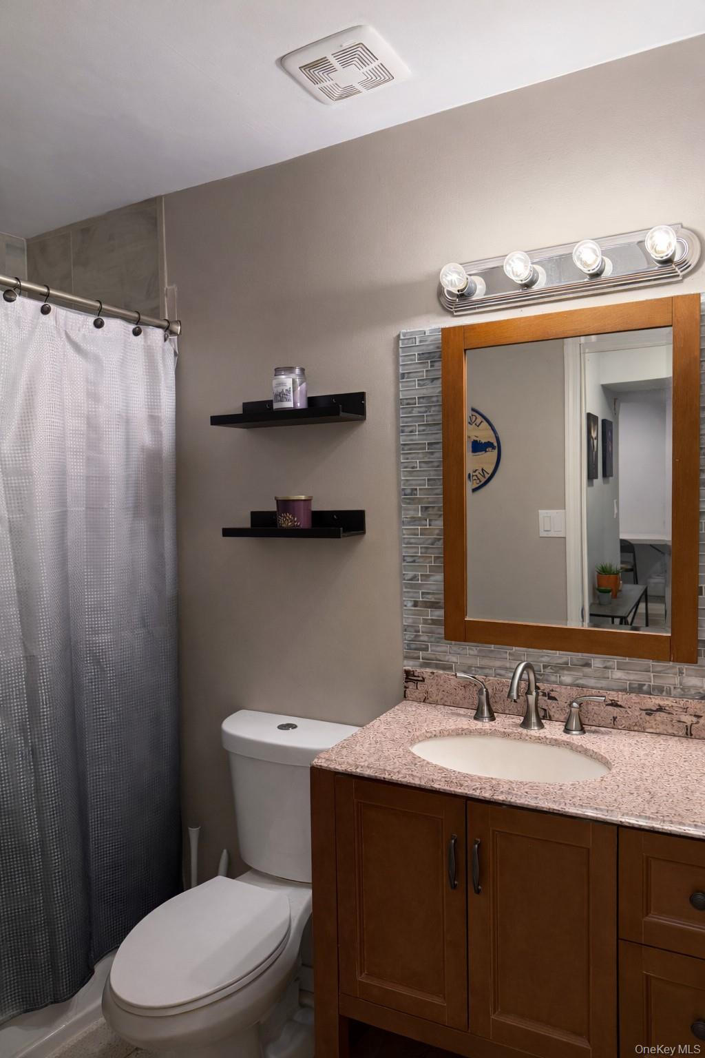 #10 photo, 83 Gauguin Court, Middle Island , NY 11953