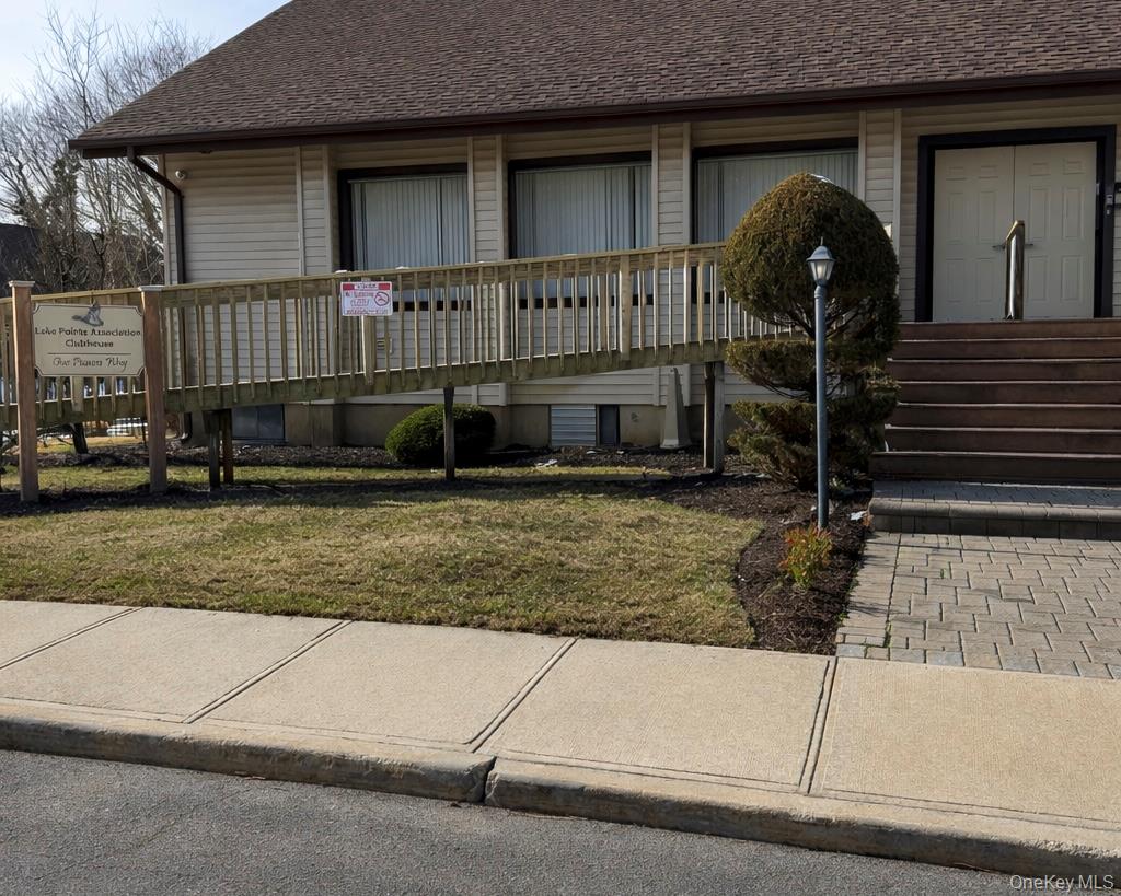 #13 photo, 83 Gauguin Court, Middle Island , NY 11953