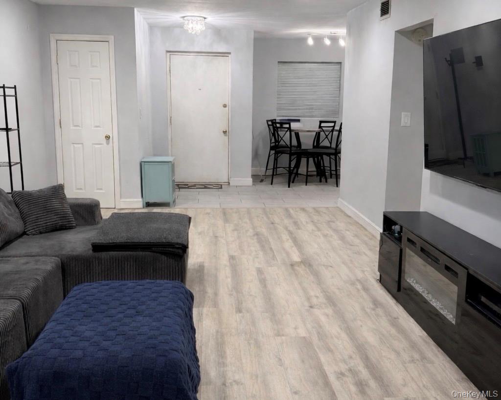 #4 photo, 83 Gauguin Court, Middle Island , NY 11953