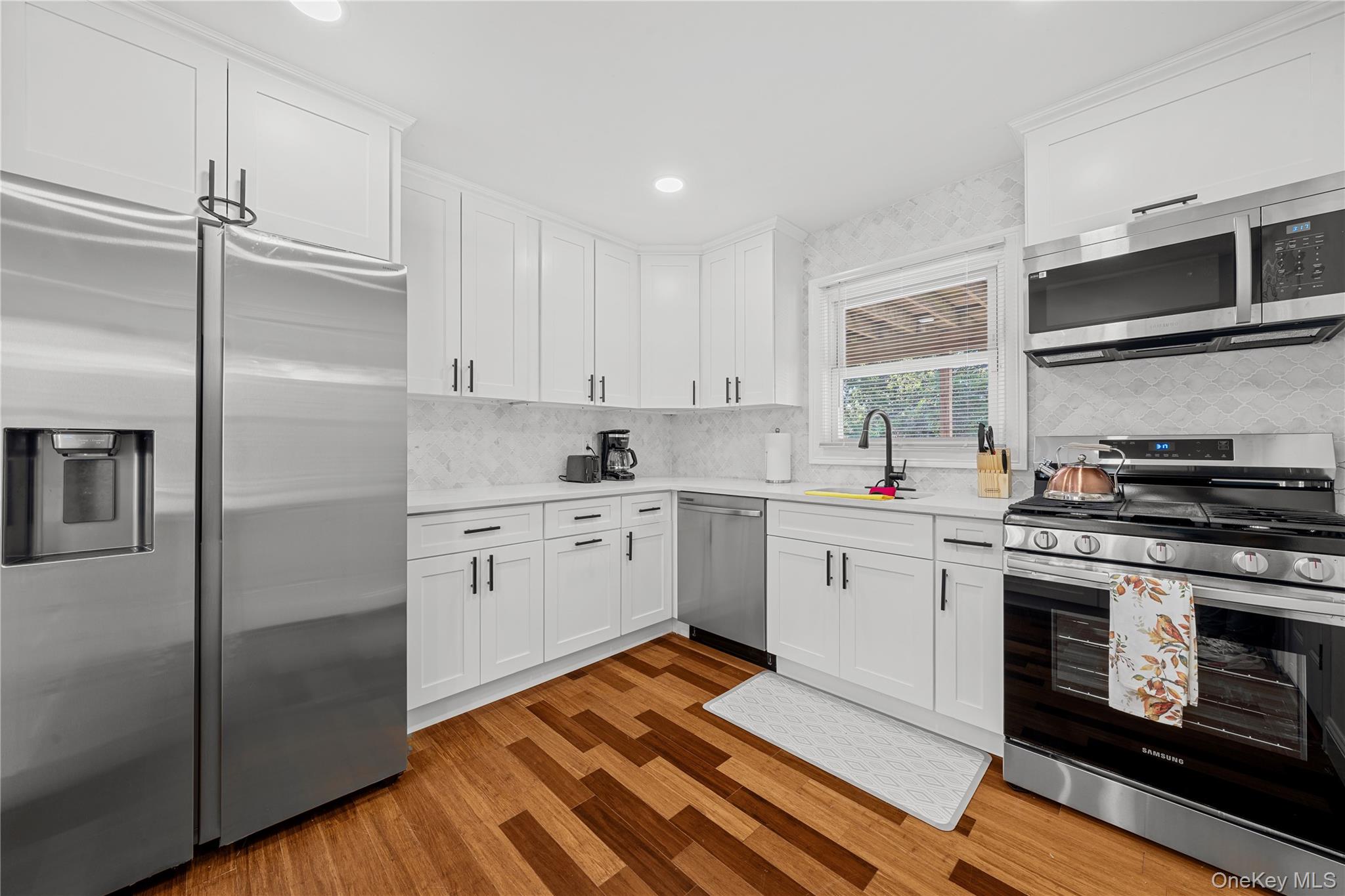 #16 photo, 92 Washington Avenue, Deer Park , NY 11729