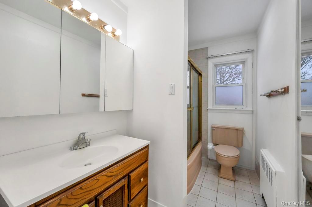 #12 photo, 178 Gerhard Road, Plainview , NY 11803