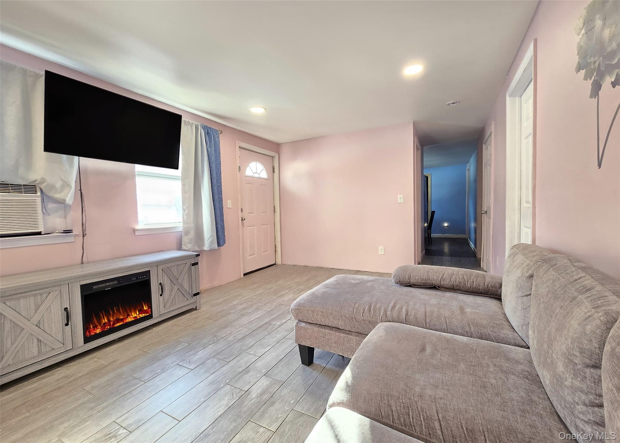 #12 photo, 54 Beacon Street, Shirley , NY 11967