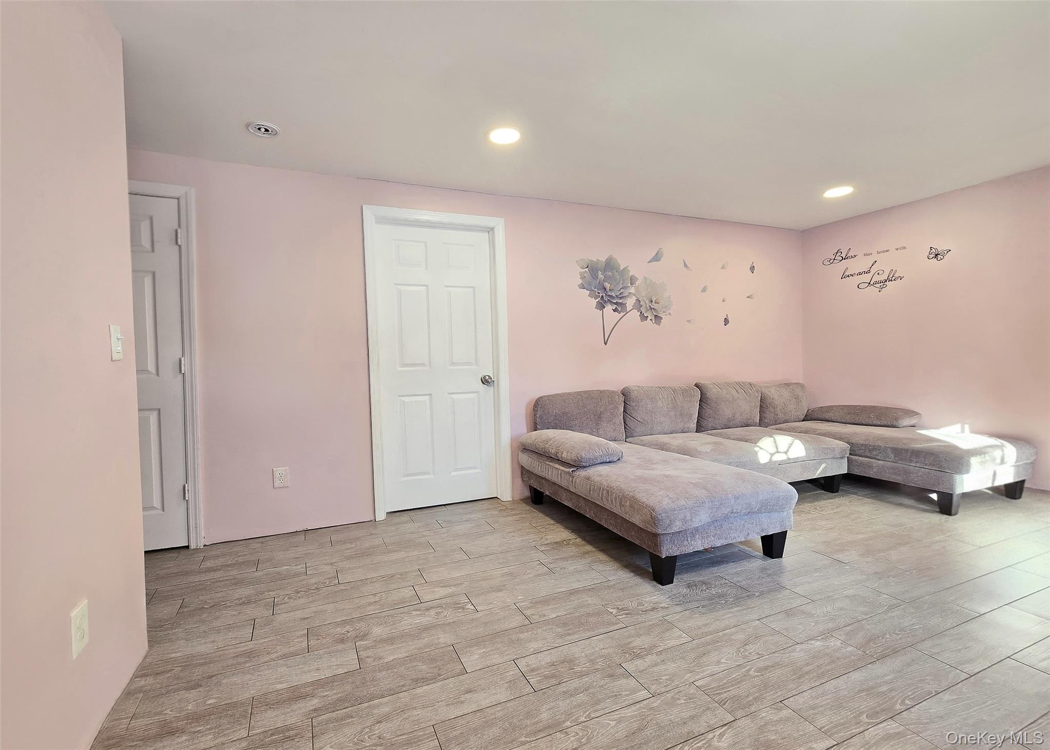 #13 photo, 54 Beacon Street, Shirley , NY 11967