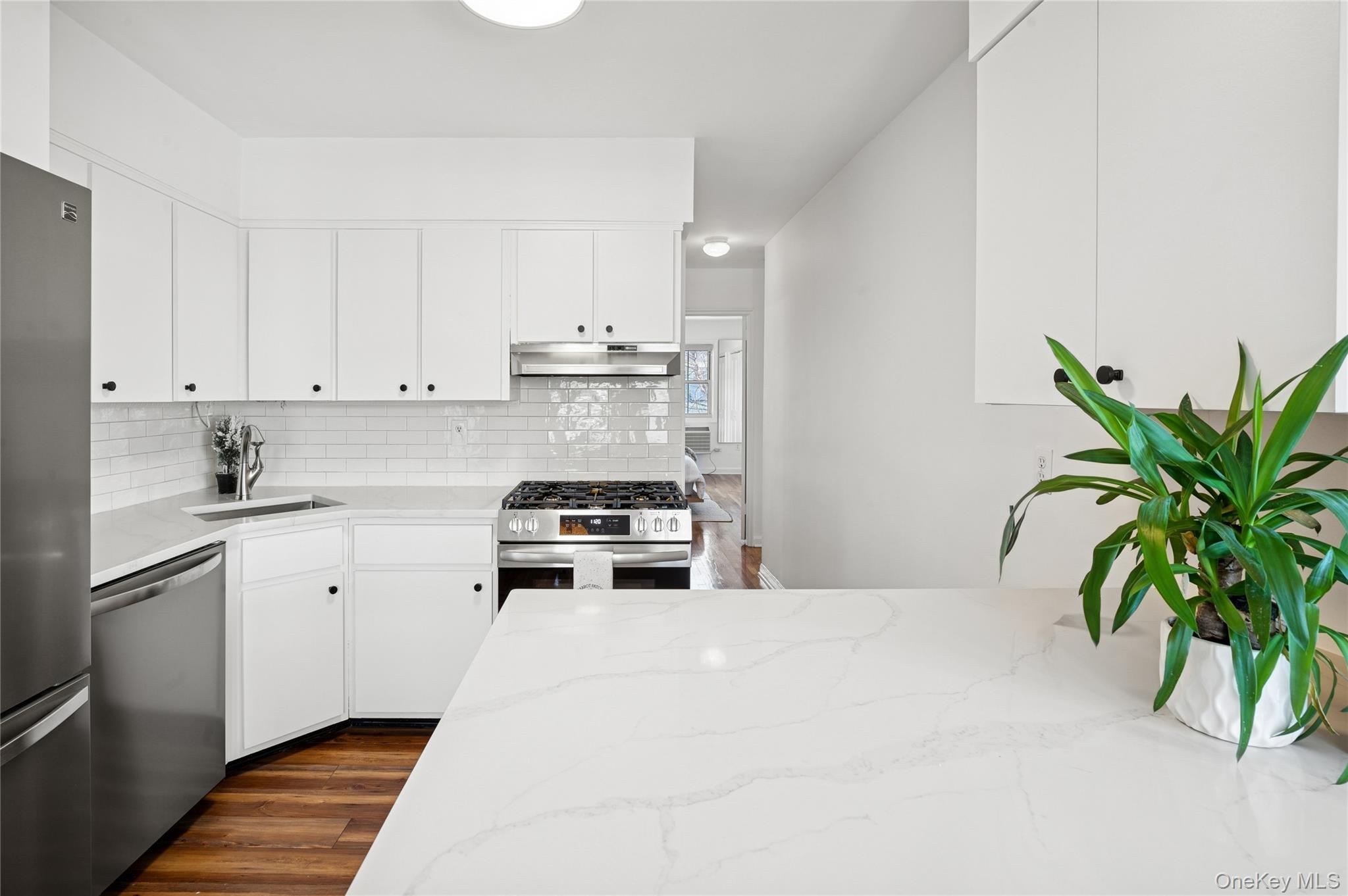 #10 photo, 49 Maple Avenue, Hastings-on-Hudson , NY 10706