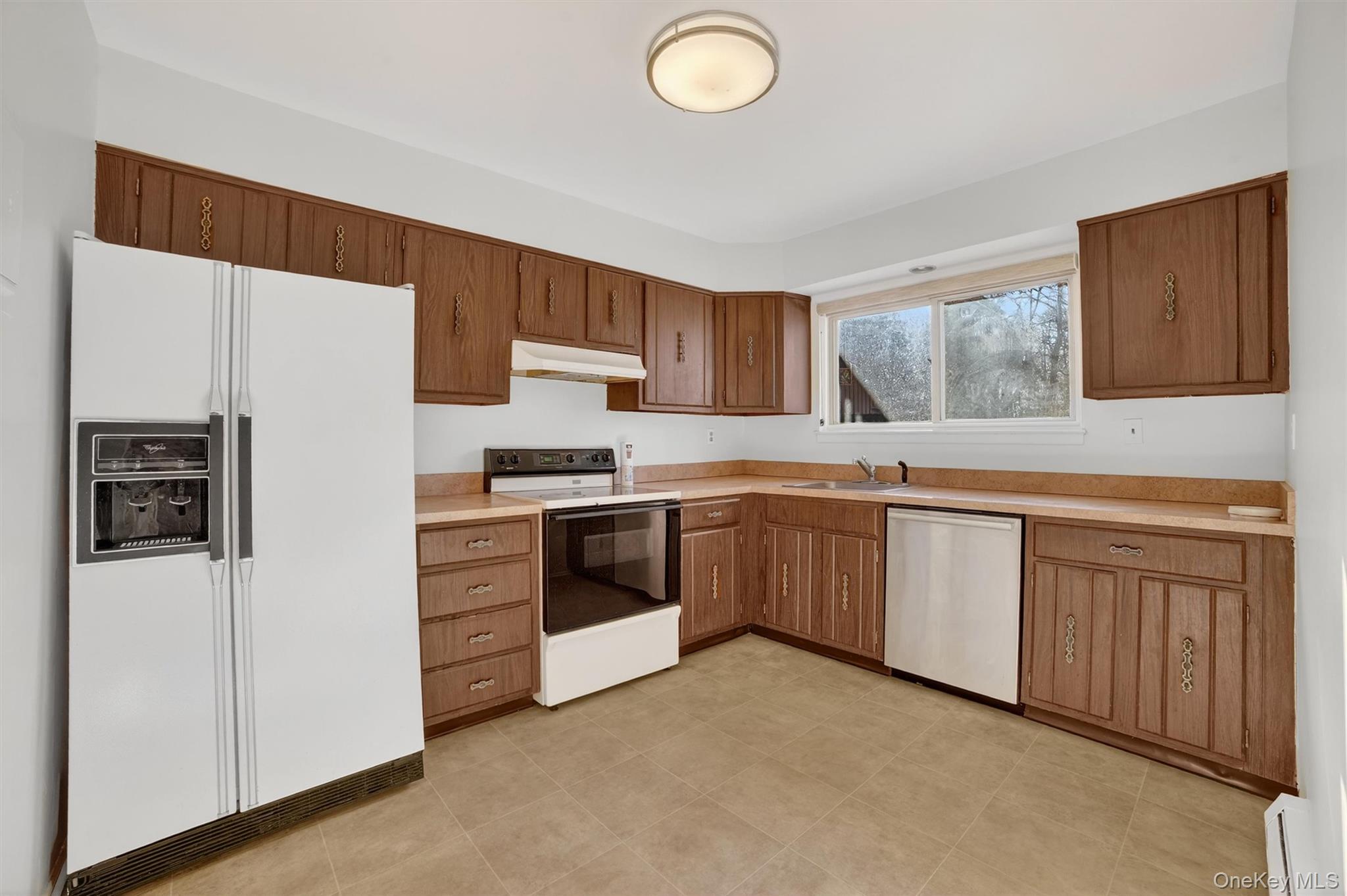 #10 photo, 126 Coachlight Square, Montrose , NY 10548