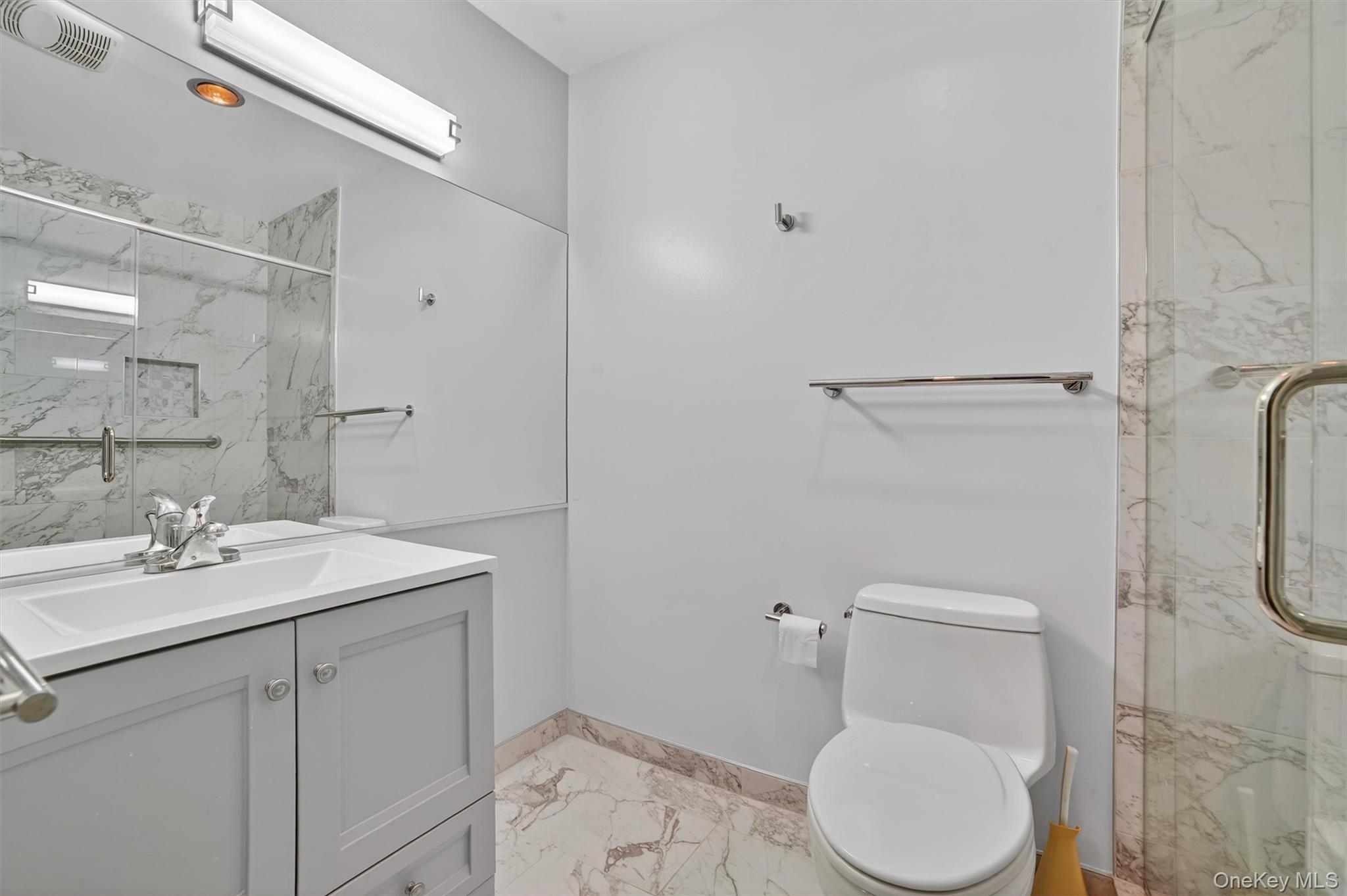 #16 photo, 126 Coachlight Square, Montrose , NY 10548