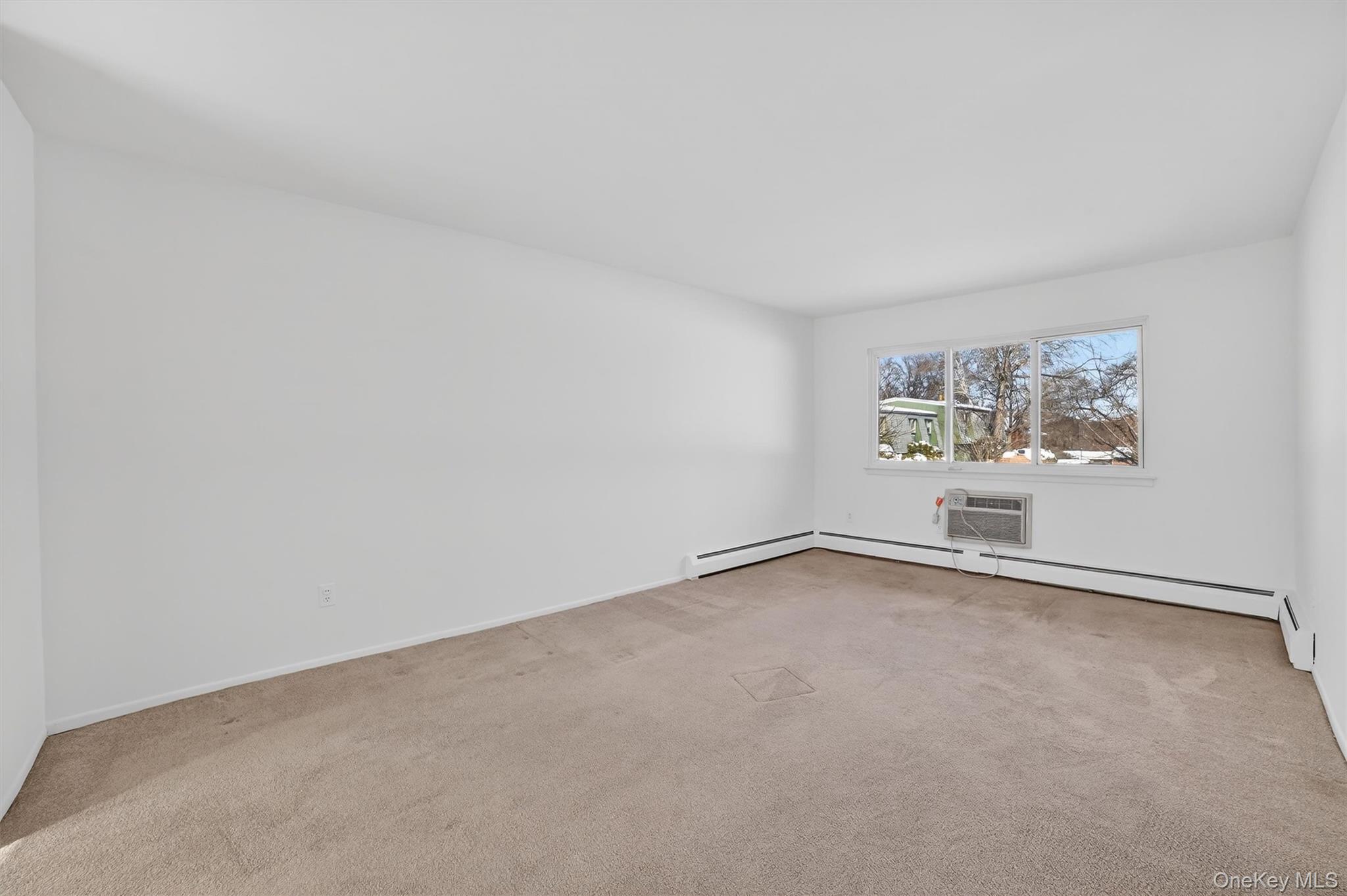 #5 photo, 126 Coachlight Square, Montrose , NY 10548