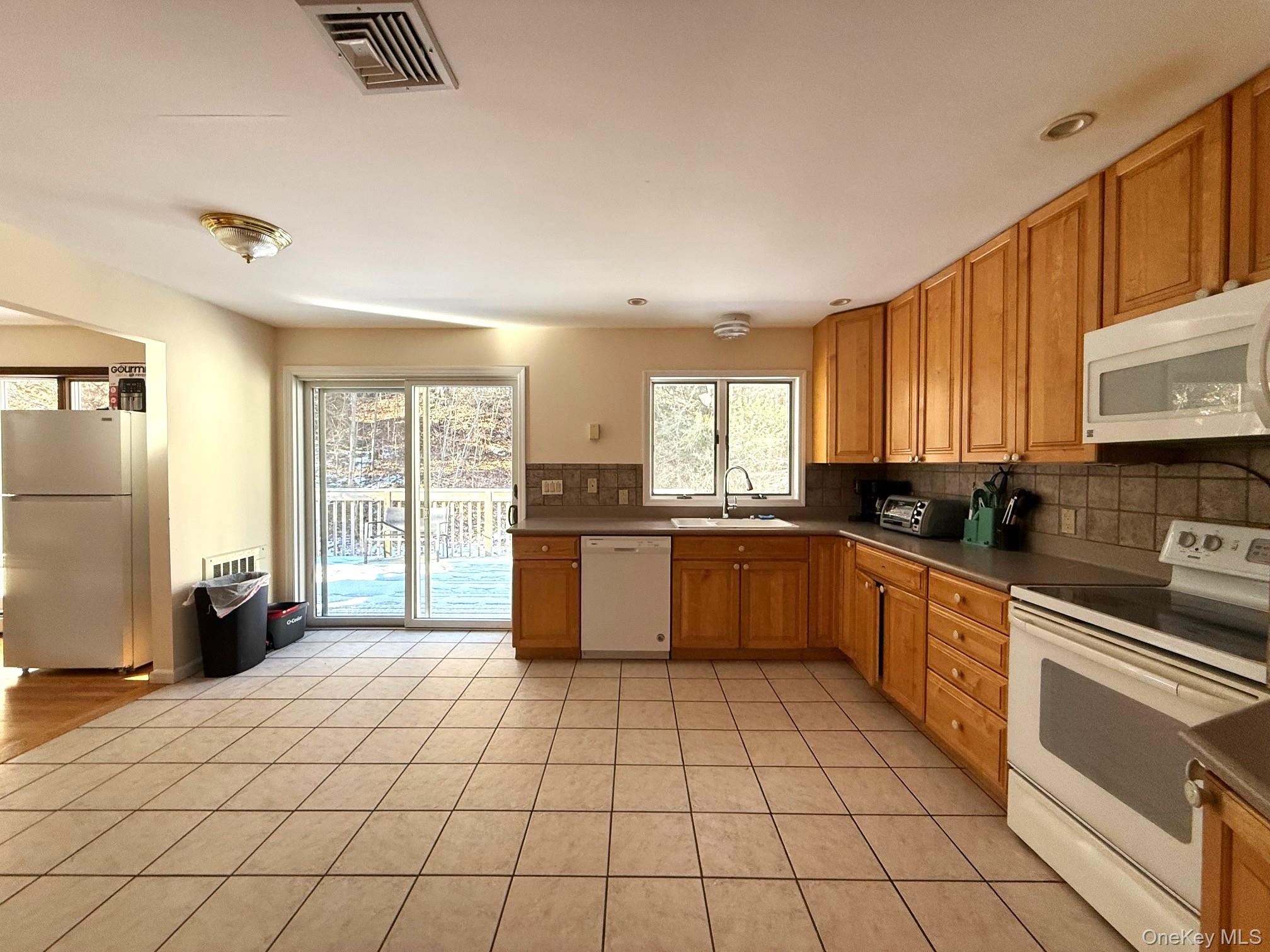 #10 photo, 3481 Route 22, Dover Plains , NY 12522