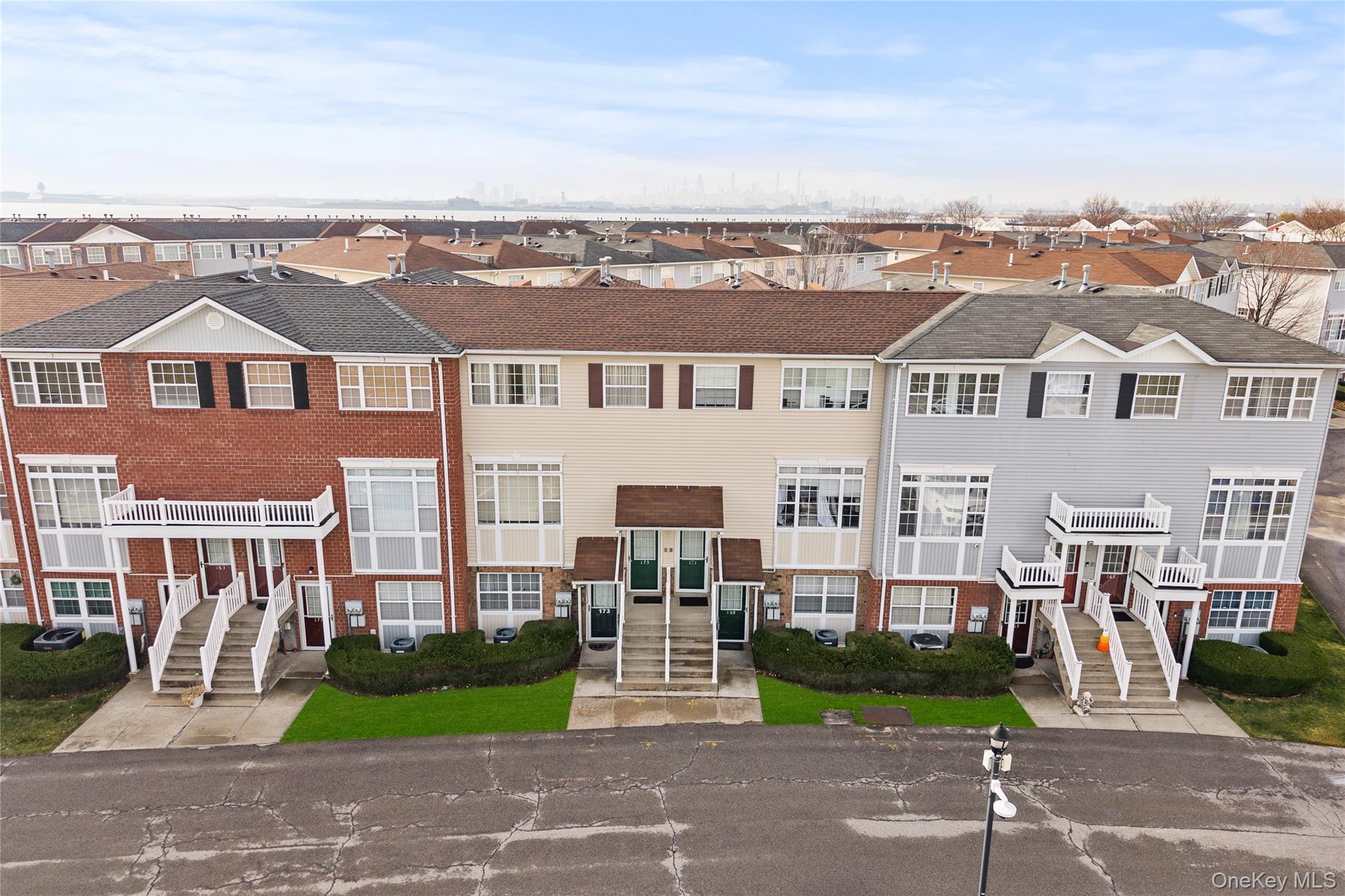 #5 photo, 169 Surf Drive, Bronx , NY 10473