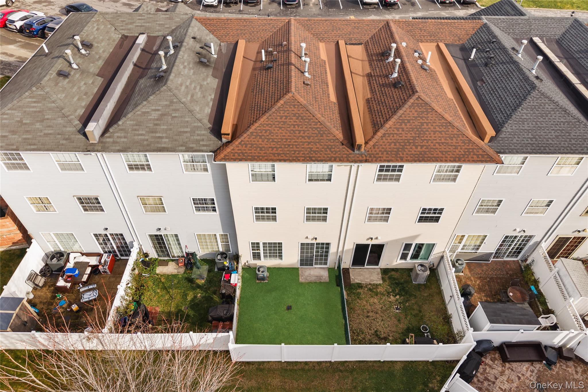 #8 photo, 169 Surf Drive, Bronx , NY 10473