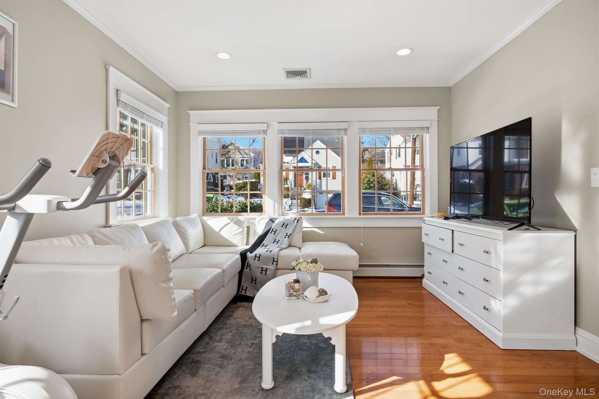 #5 photo, 148 Madison Road, Scarsdale , NY 10583