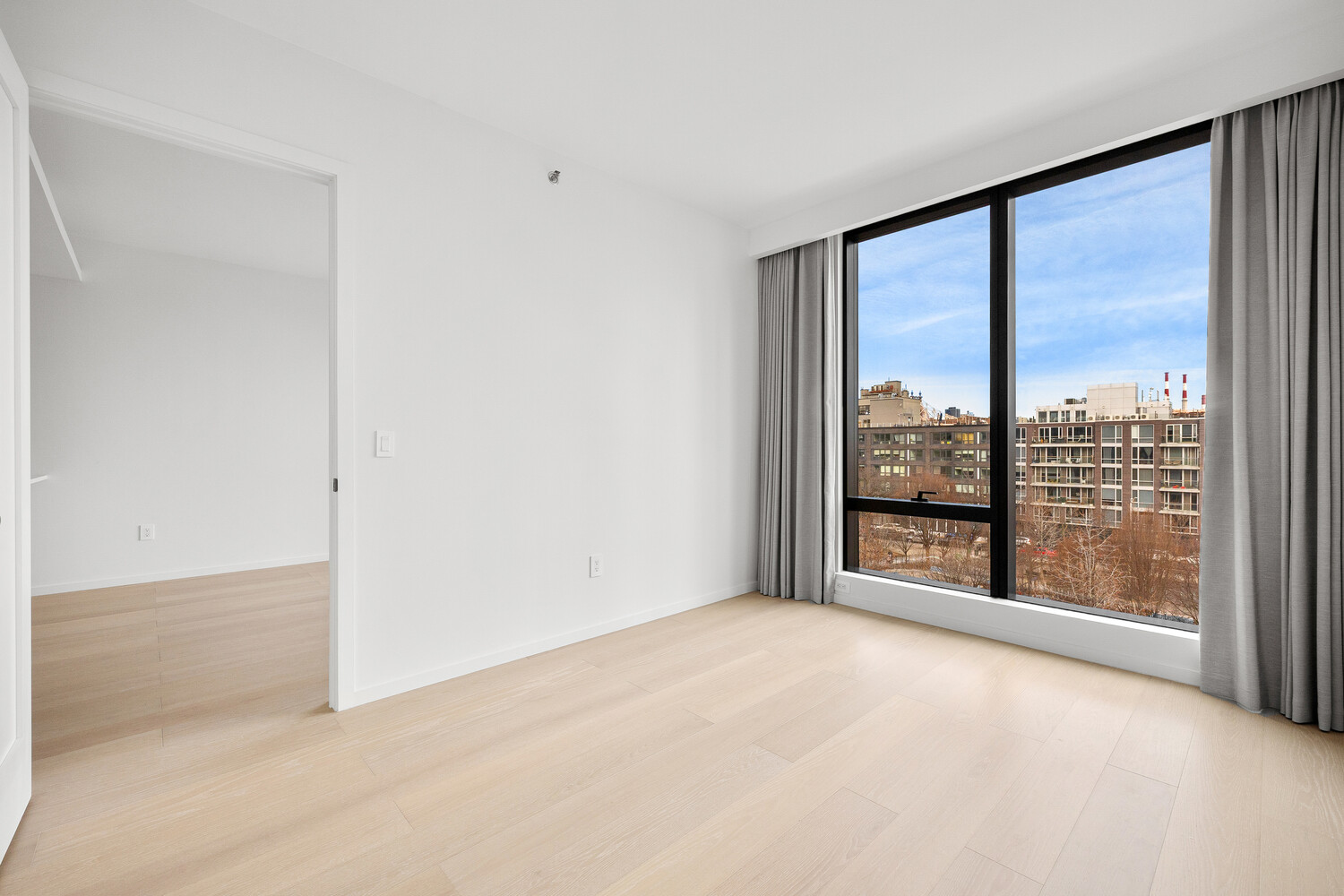 #8 photo, 11-36 45TH Road, Куинс ‖ Long Island City , NY 11101