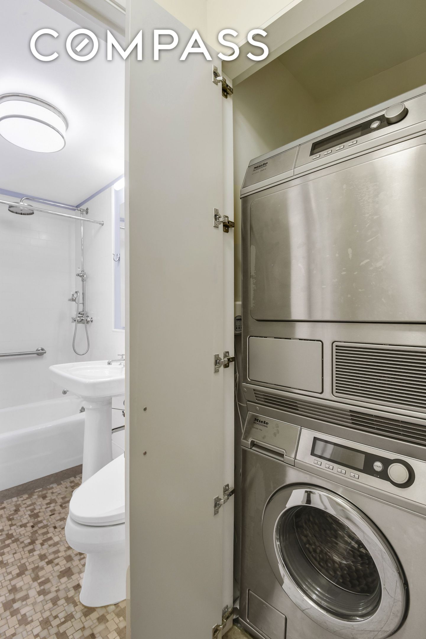 #11 photo, 25 Central Park W, Upper West Side , NY 10023