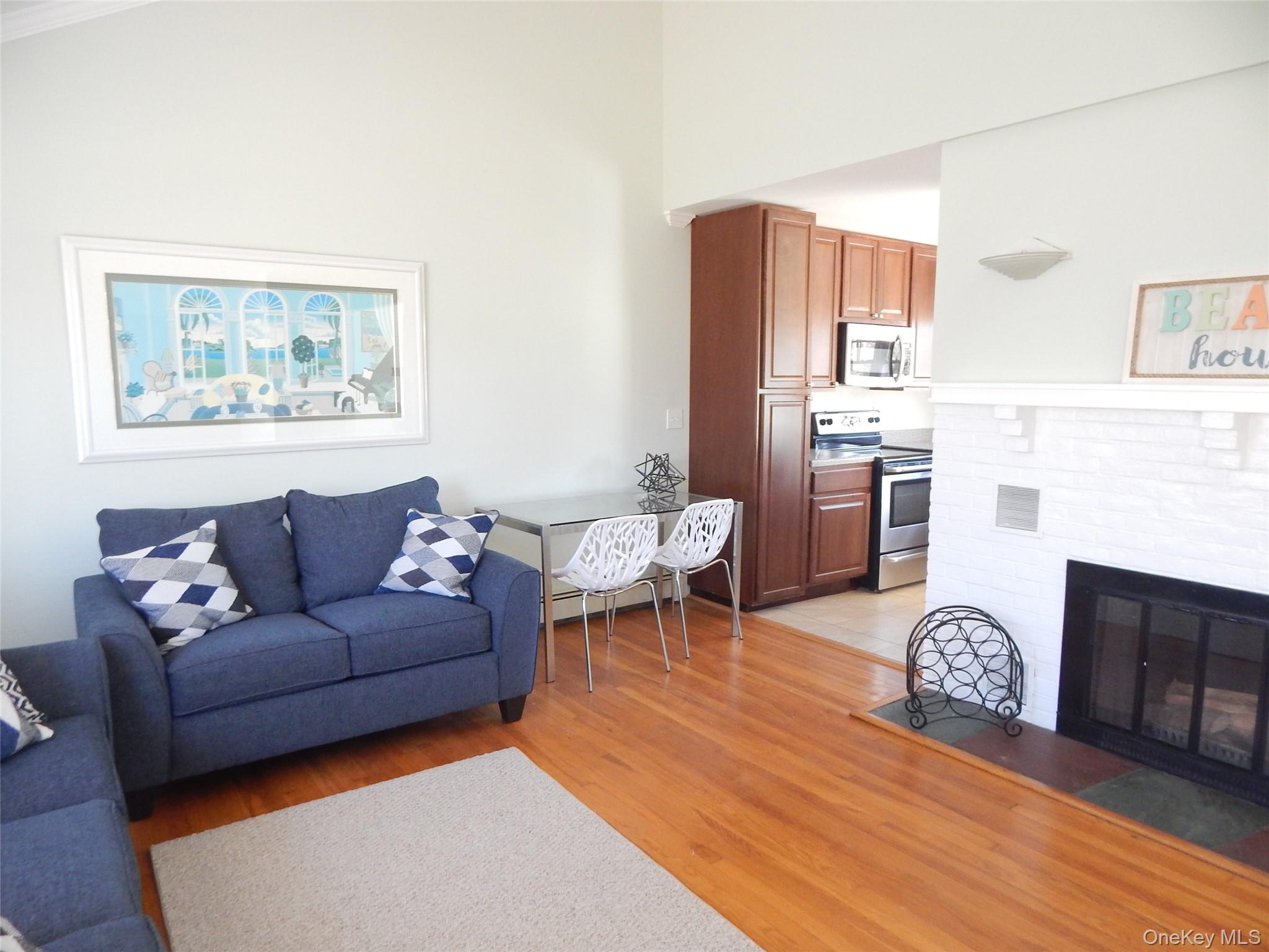 #2 photo, 15 Maple Street, Westhampton Beach , NY 11978