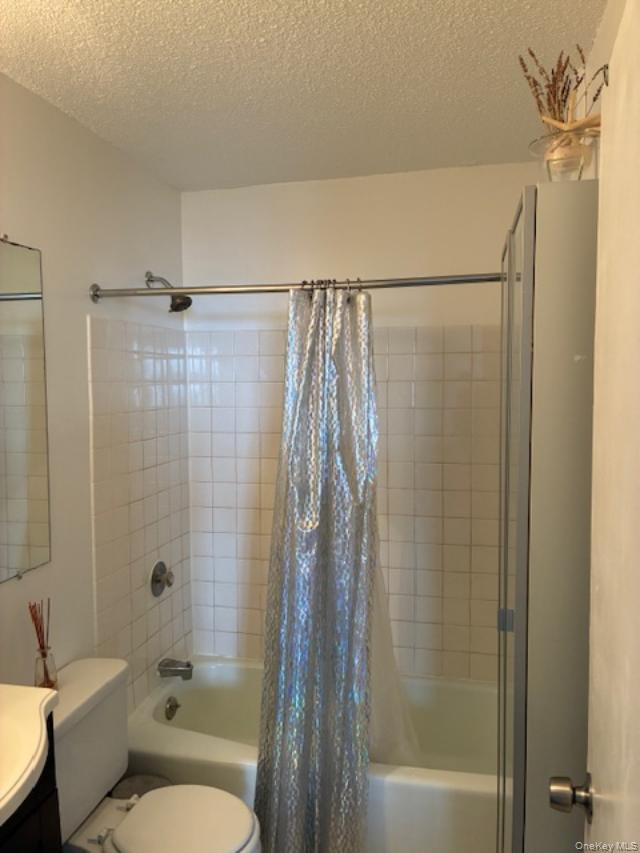 #18 photo, 150-38 Union Turnpike, Flushing , NY 11367