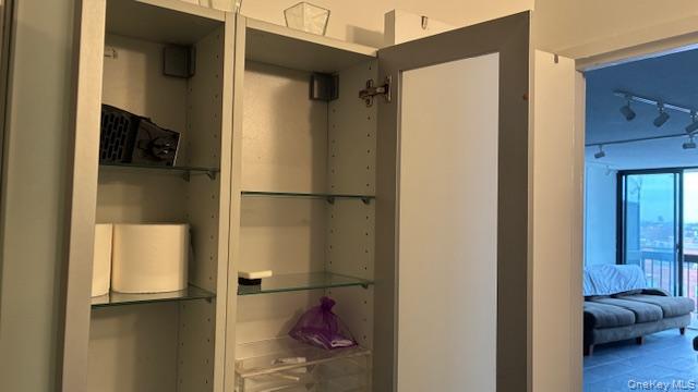 #20 photo, 150-38 Union Turnpike, Flushing , NY 11367