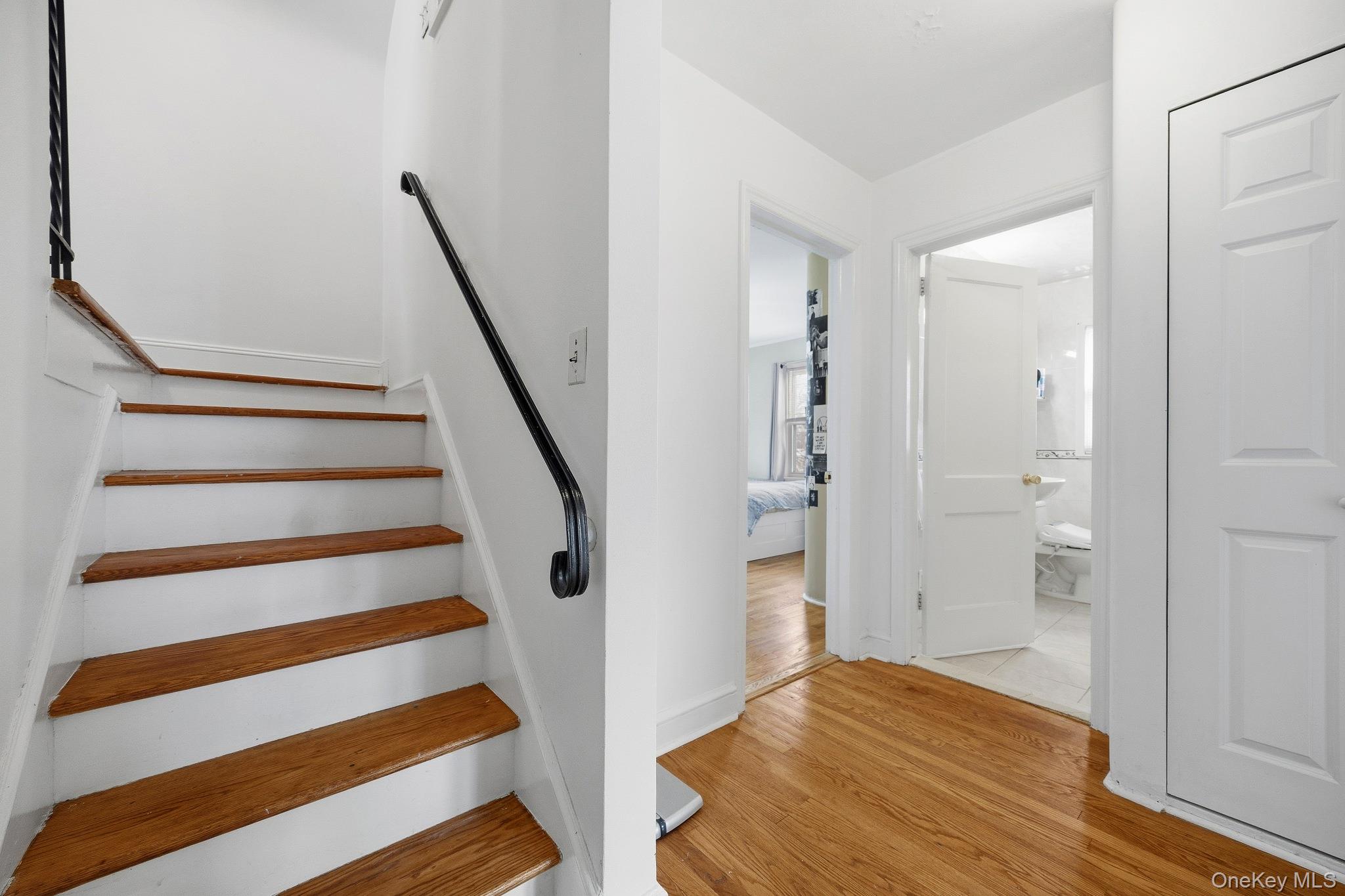 #13 photo, 46-26 Concord Avenue, Great Neck , NY 11020