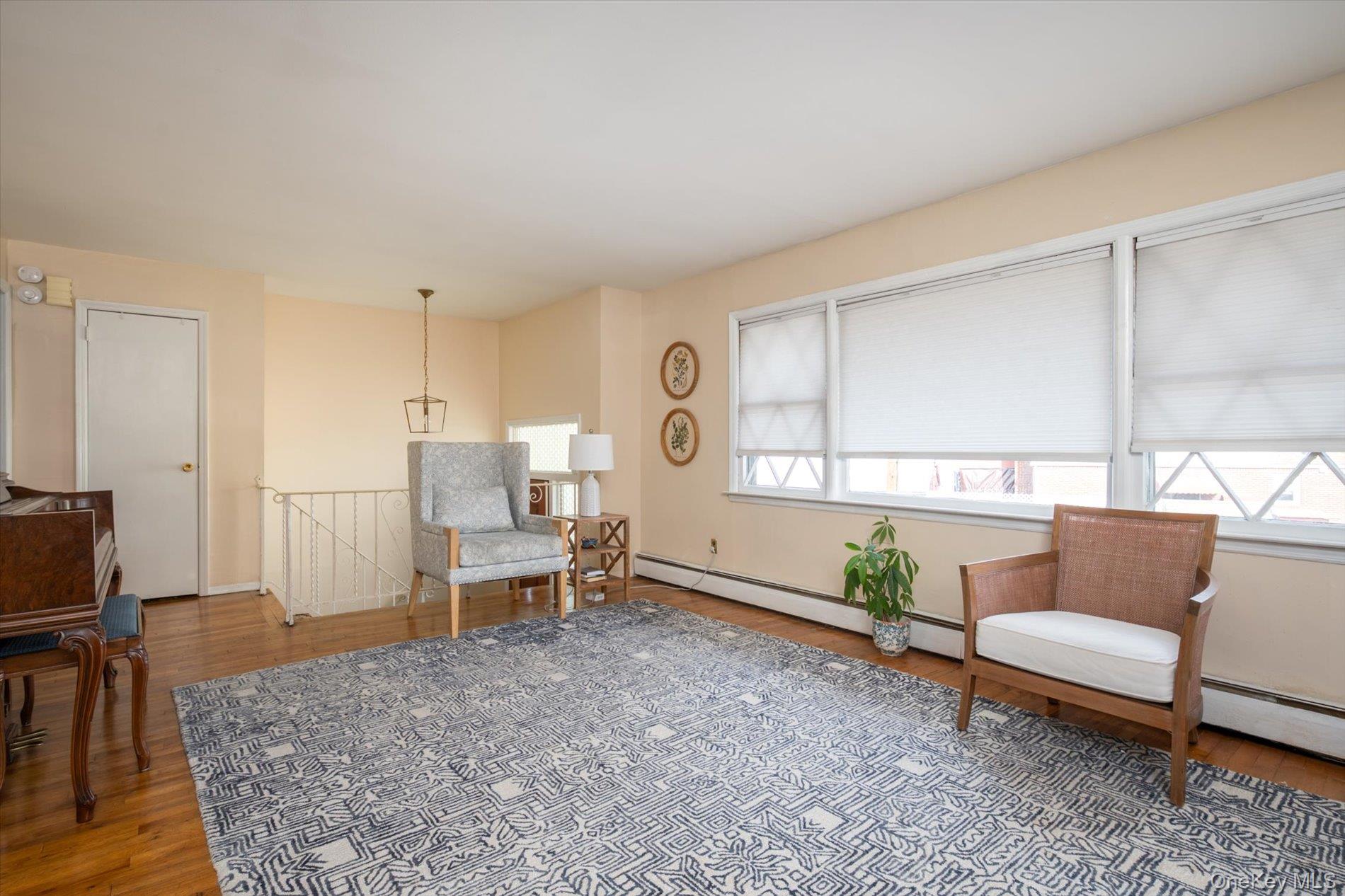 #4 photo, 7 Stein Street, Valley Stream , NY 11580