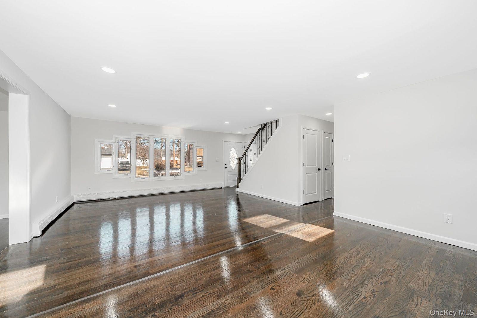 #10 photo, 42 Ronald Drive, Amityville , NY 11701