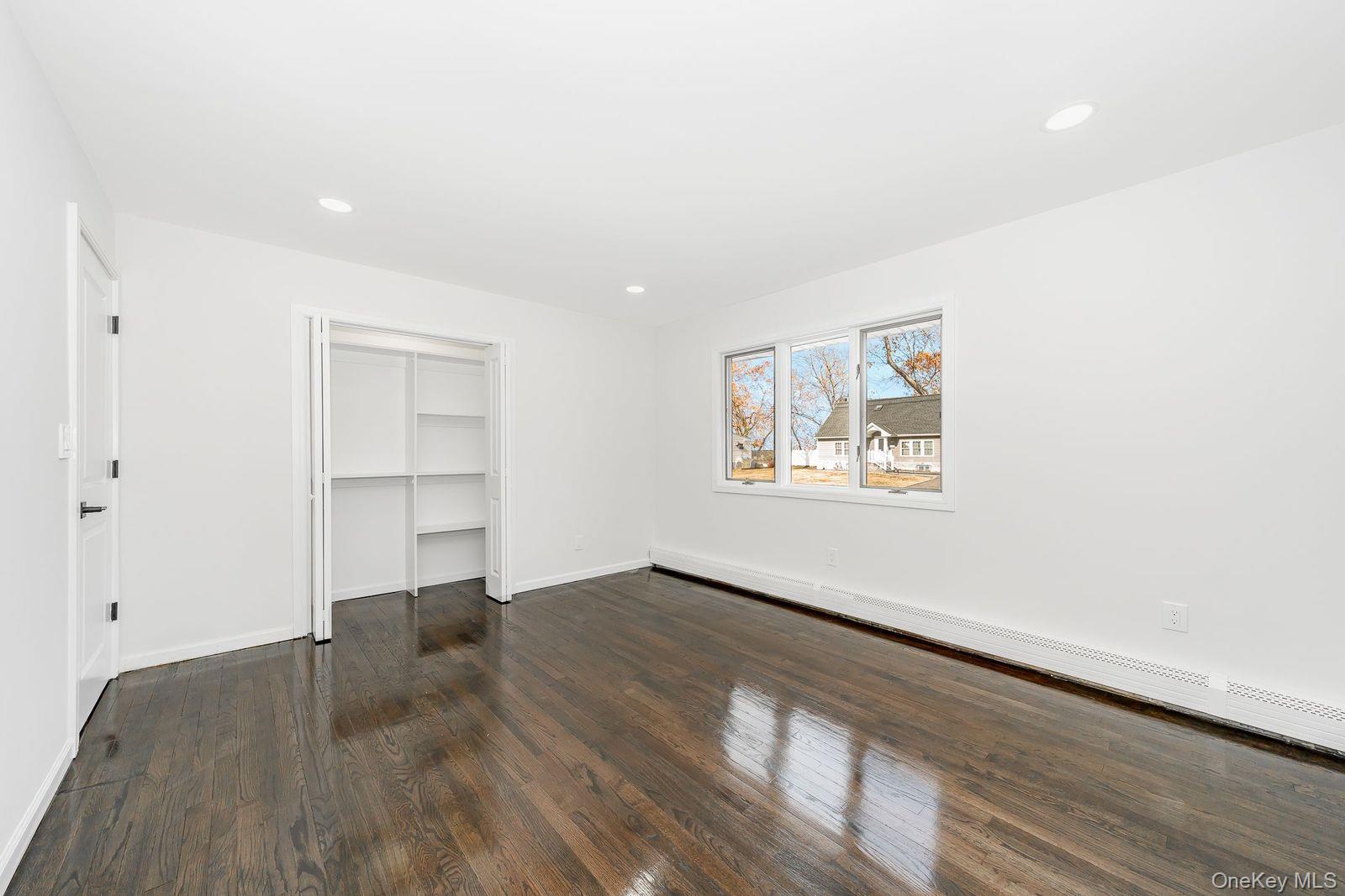 #18 photo, 42 Ronald Drive, Amityville , NY 11701