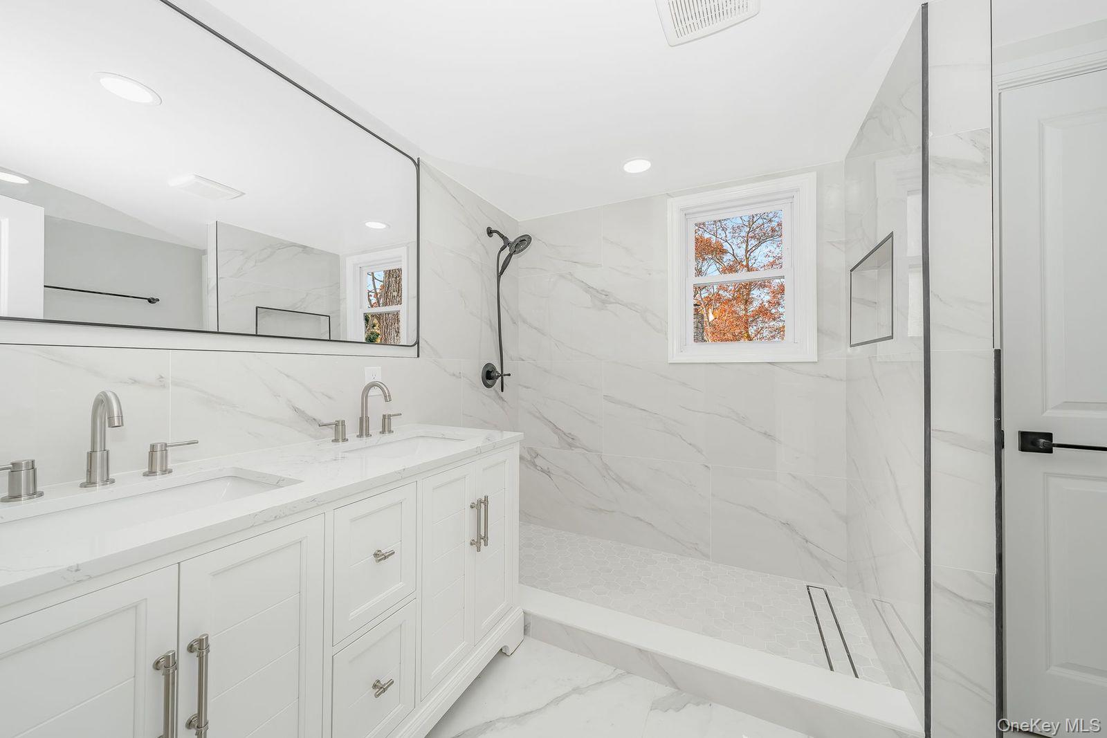 #20 photo, 42 Ronald Drive, Amityville , NY 11701