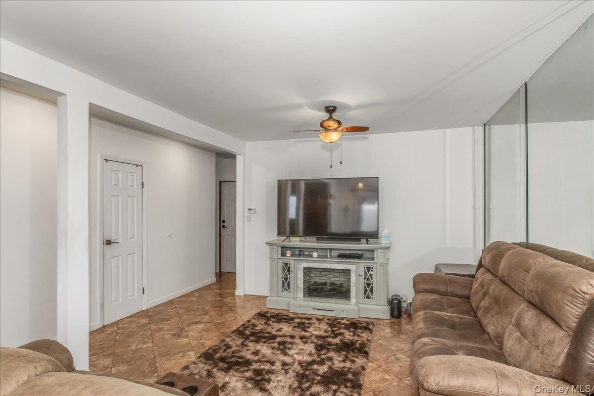 #7 photo, 58-29 60th Lane, 皇后區 麦斯佩斯 Maspeth , NY 11378