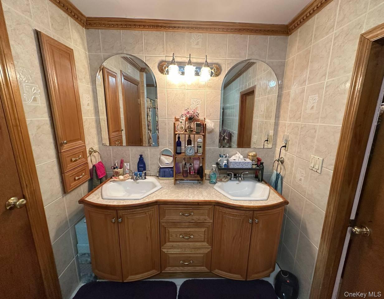 #12 photo, 19153 115th Road, Saint Albans , NY 11412