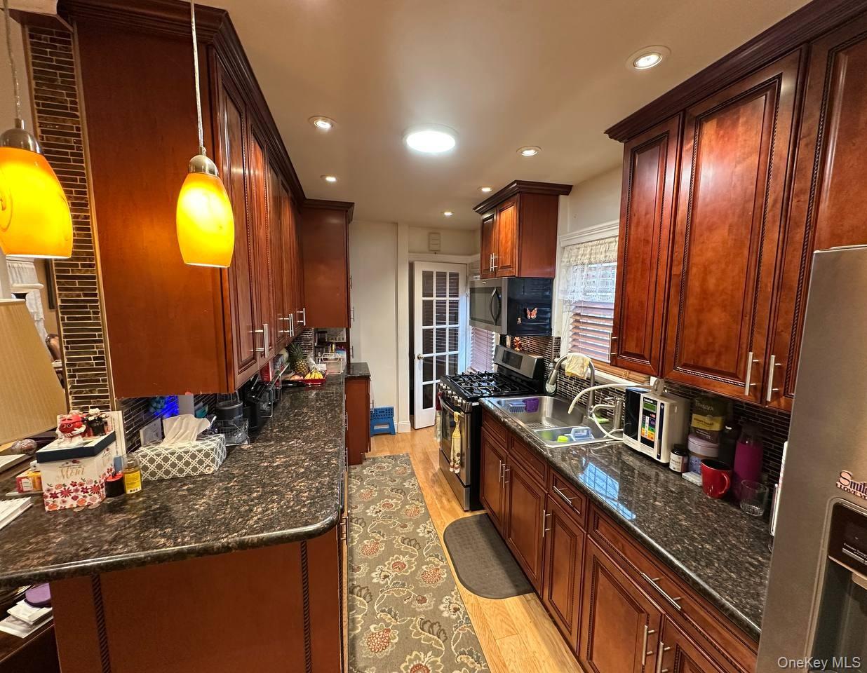 #5 photo, 19153 115th Road, Saint Albans , NY 11412