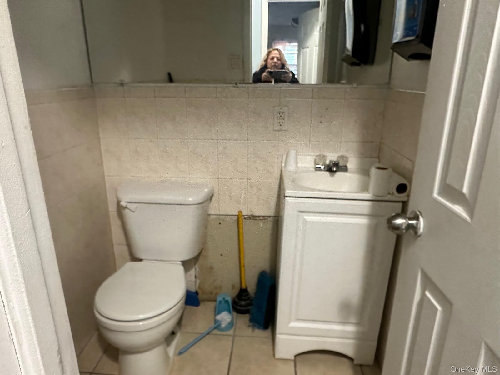 #6 photo, 9718 Roosevelt Avenue, Corona , NY 11368