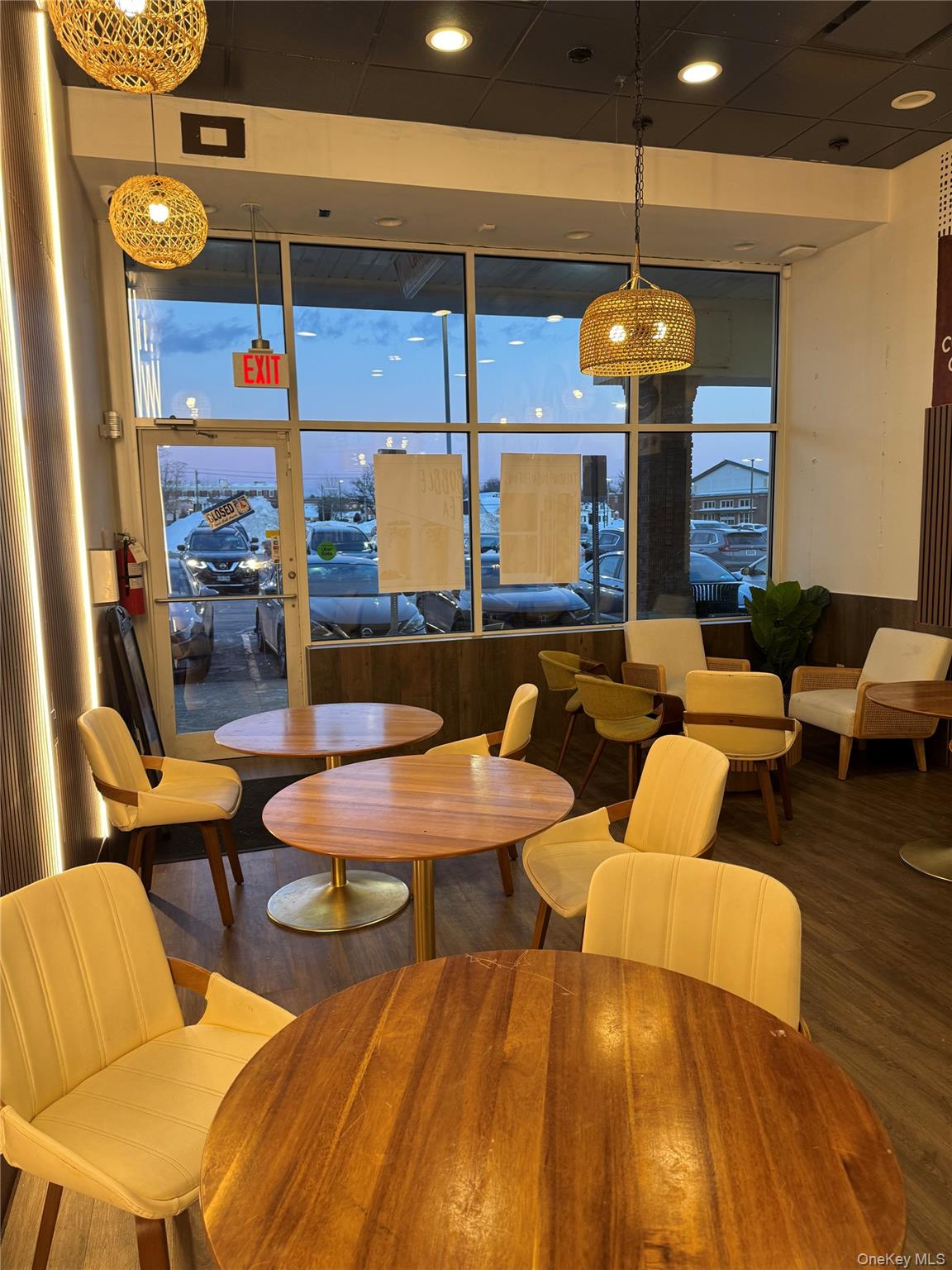 #5 photo, 96 W Main Street, Smithtown , NY 11787