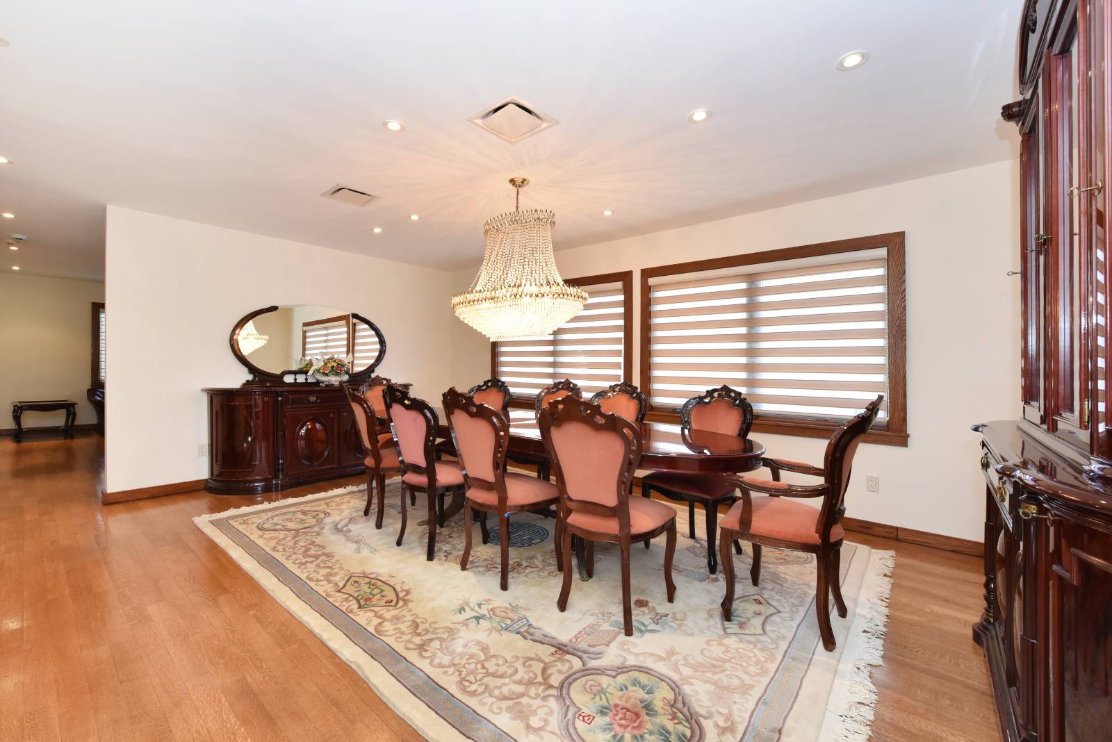 #7 photo, 214-43 27th ave, Bayside , NY 11360