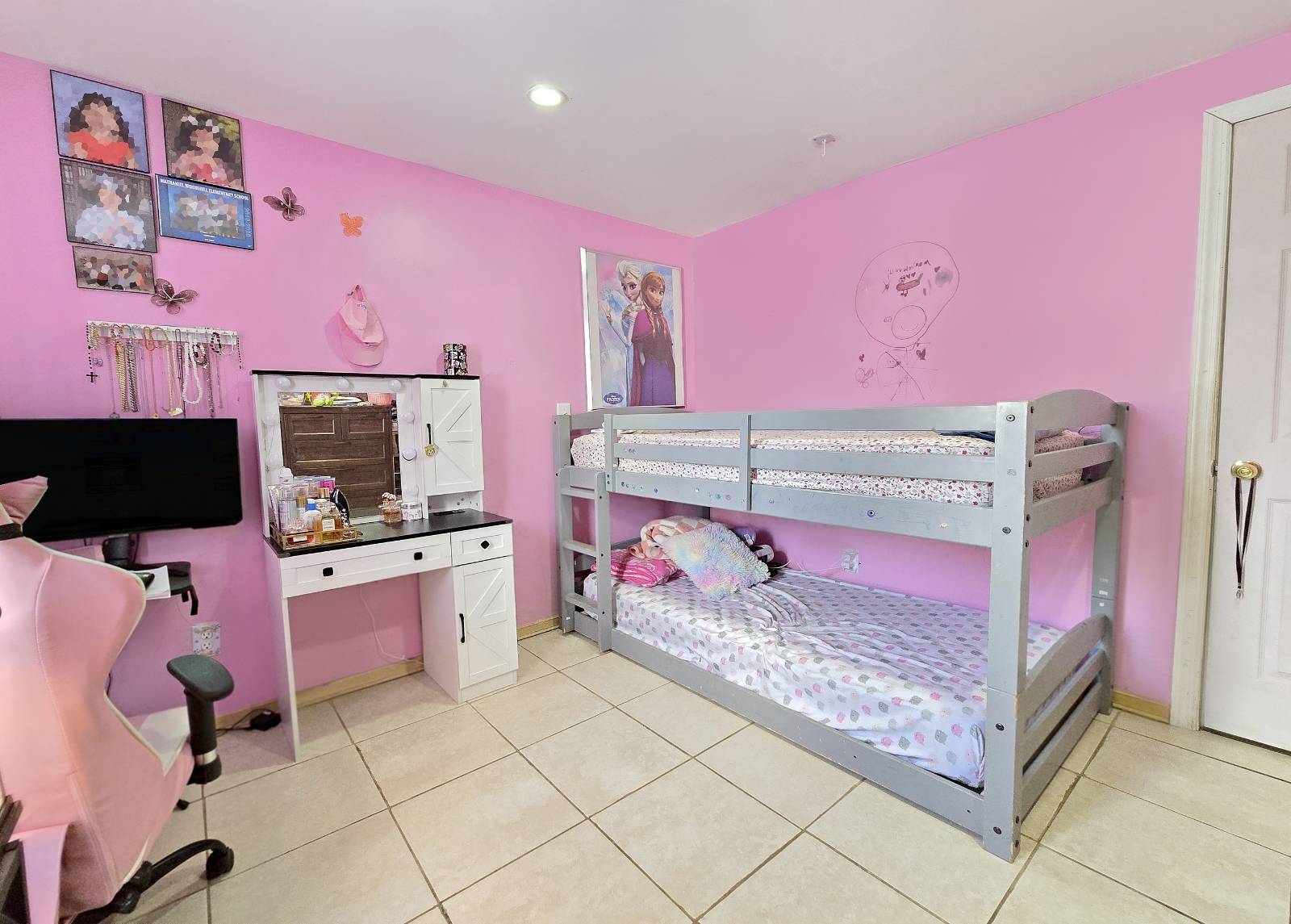 #17 photo, 54 Beacon St, מחוז סאפוק Shirley , NY 11967