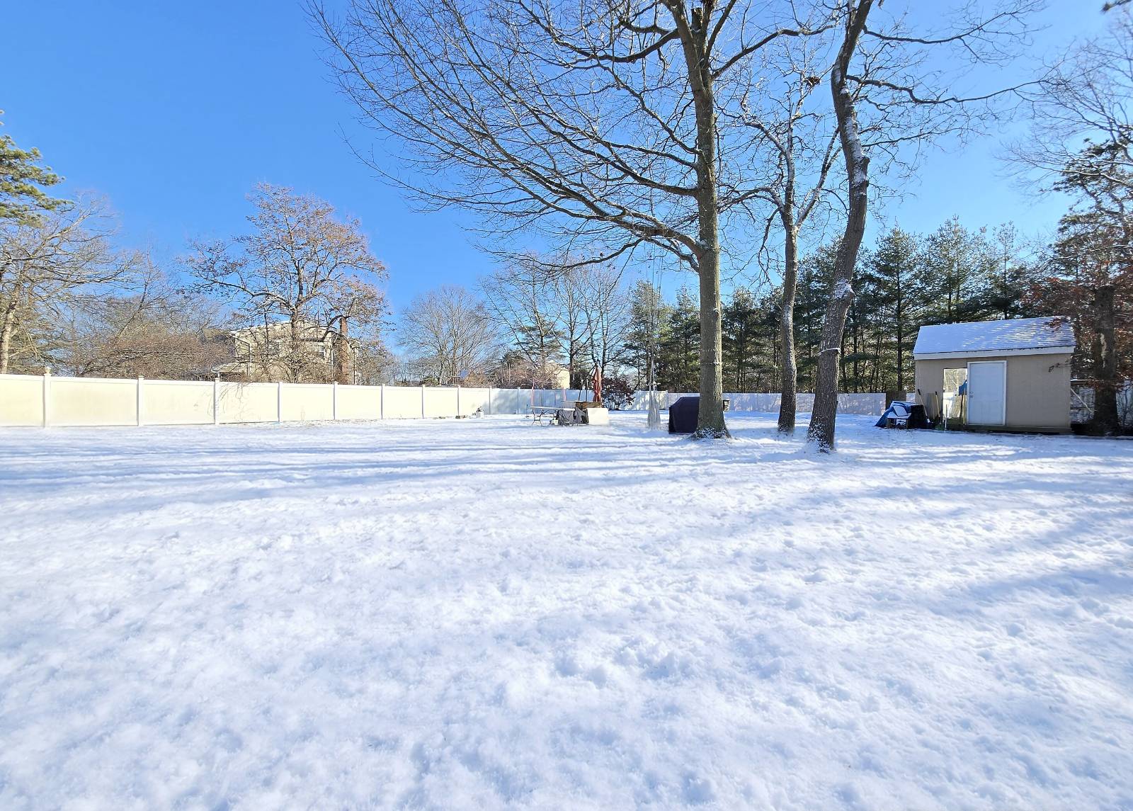 #19 photo, 54 Beacon St, מחוז סאפוק Shirley , NY 11967