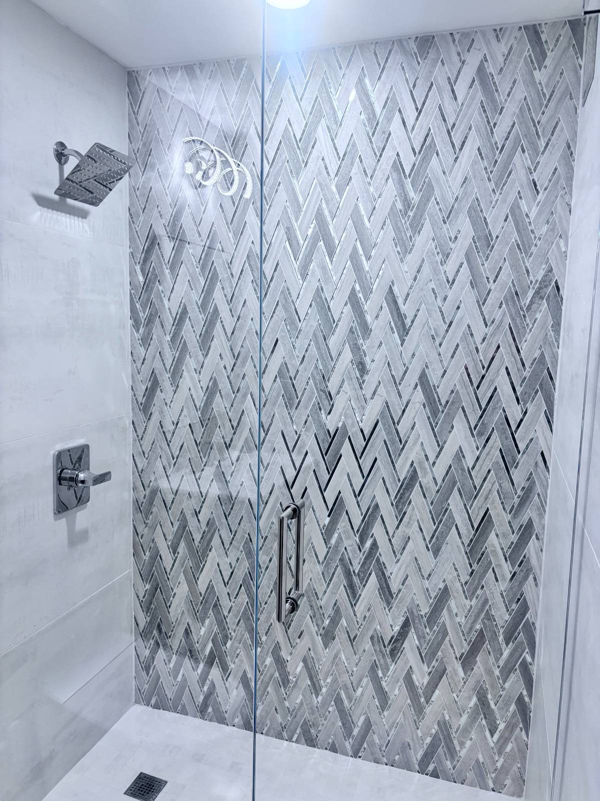 #10 photo, 2 Bay Club Dr, #19B, Bayside , NY 11360