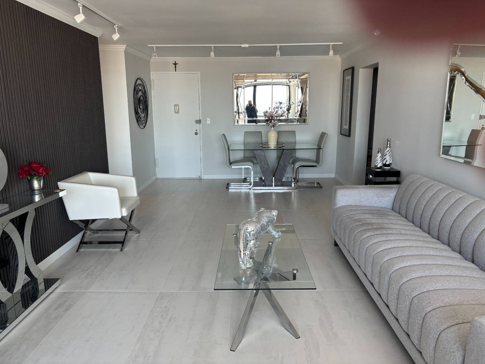 #2 photo, 2 Bay Club Dr, #19B, Bayside , NY 11360