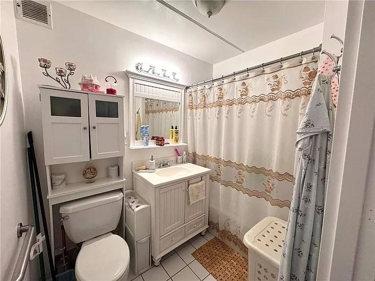 #4 photo, 79-14 Rockaway Beach, Rockaway Park , NY 11693