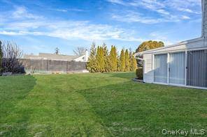 #3 photo, 7 Marlowe Place, सफ़ोक काउंटी Greenlawn , NY 11740