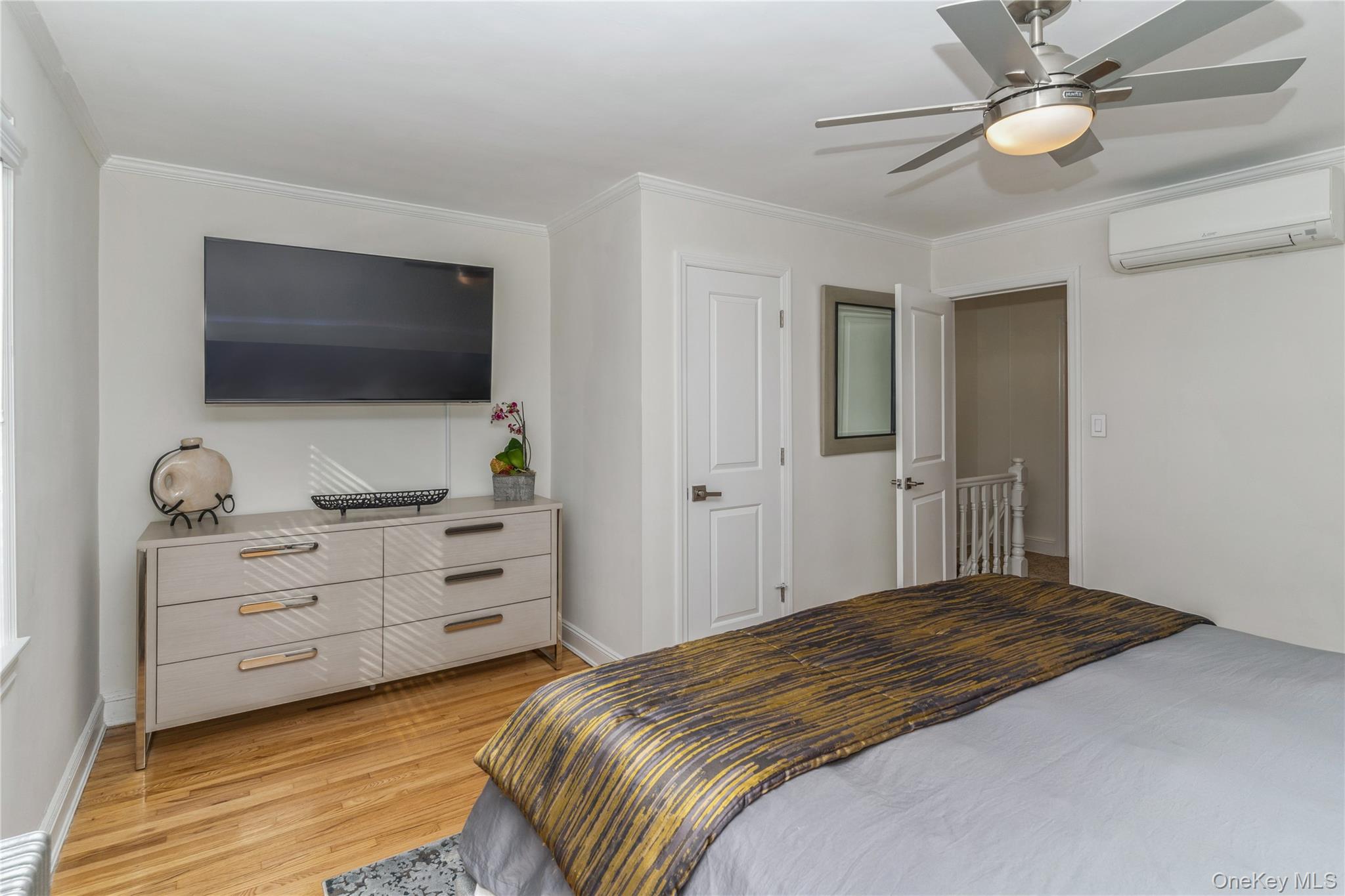 #15 photo, 14839 60th Avenue, Flushing , NY 11355