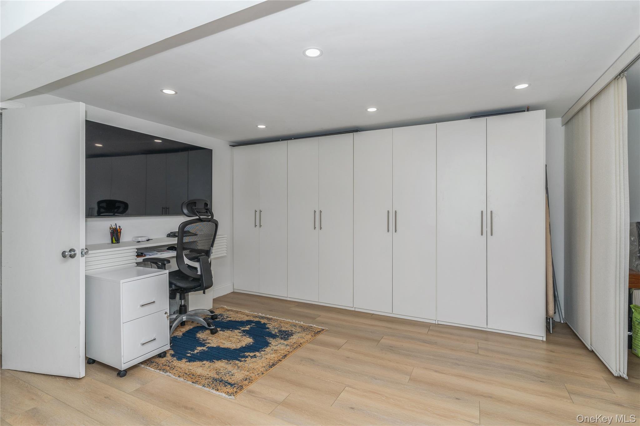 #20 photo, 14839 60th Avenue, Flushing , NY 11355