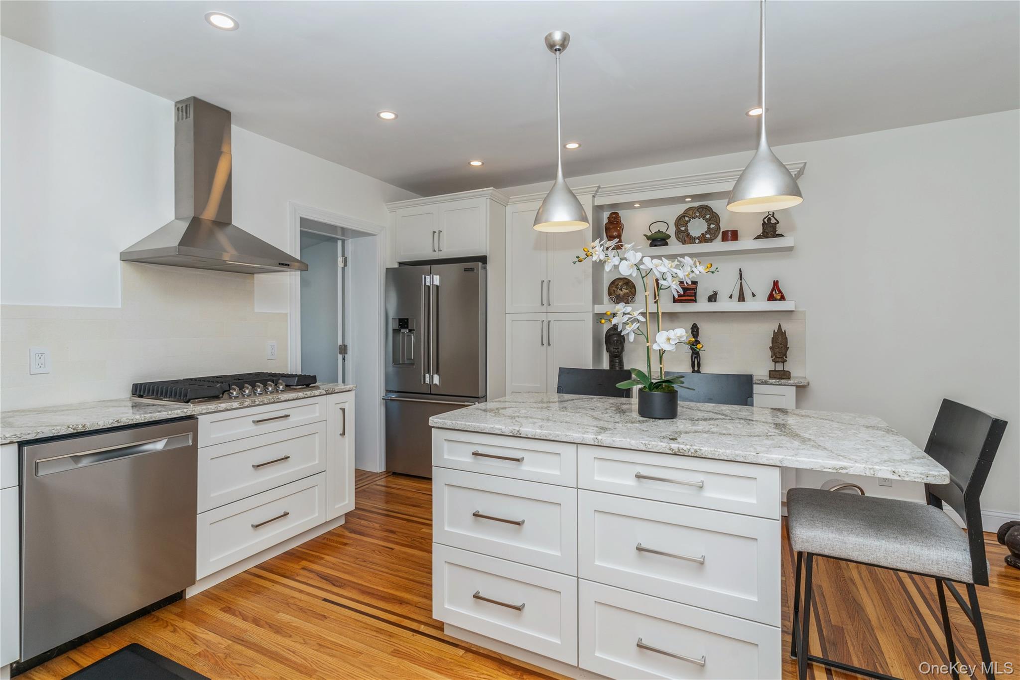 #9 photo, 14839 60th Avenue, Flushing , NY 11355